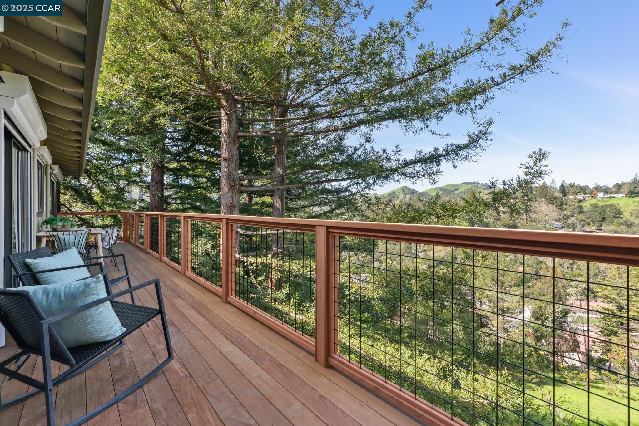 128 Ardith Dr
