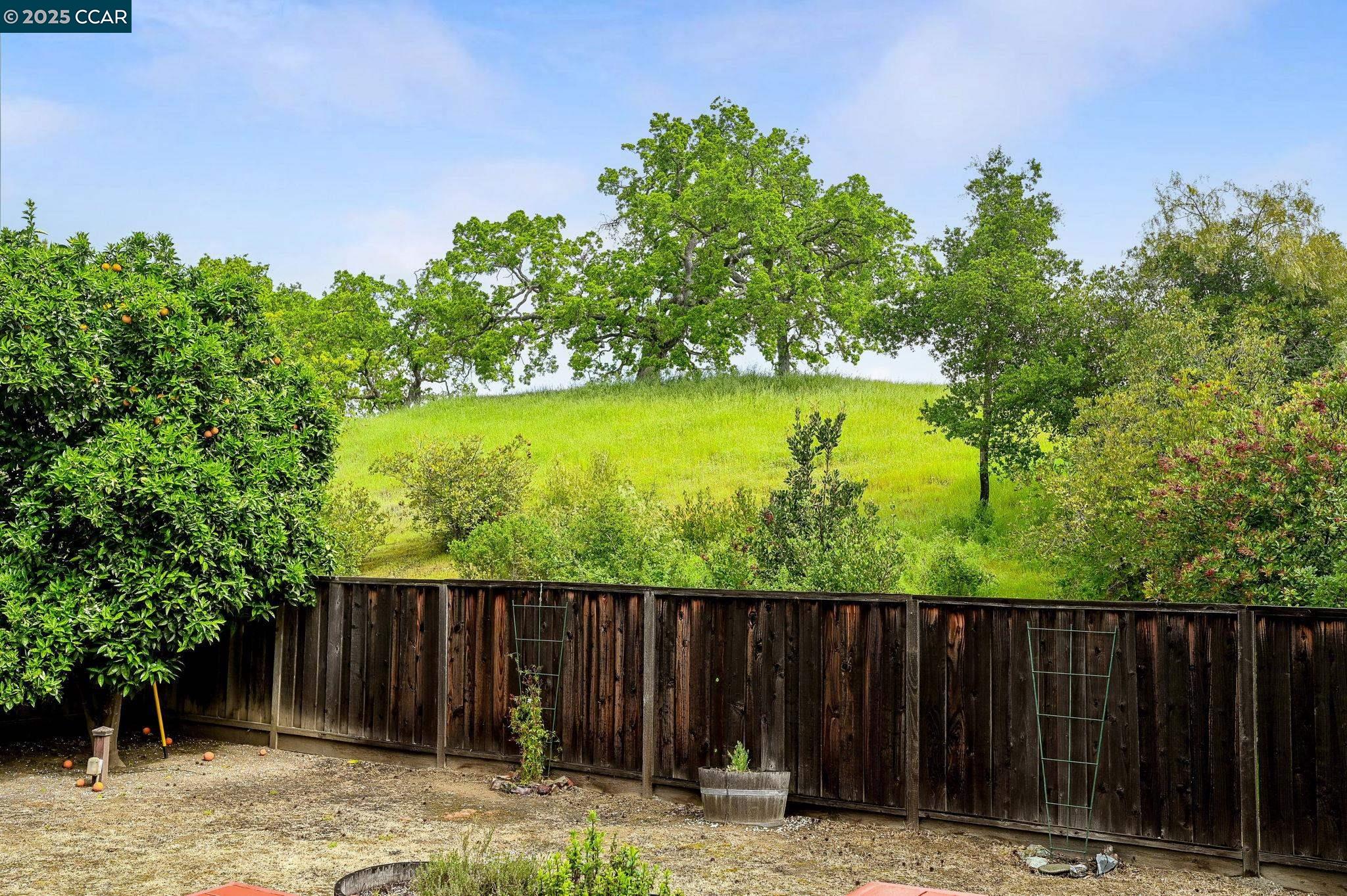 2288 Heritage Hills Dr.