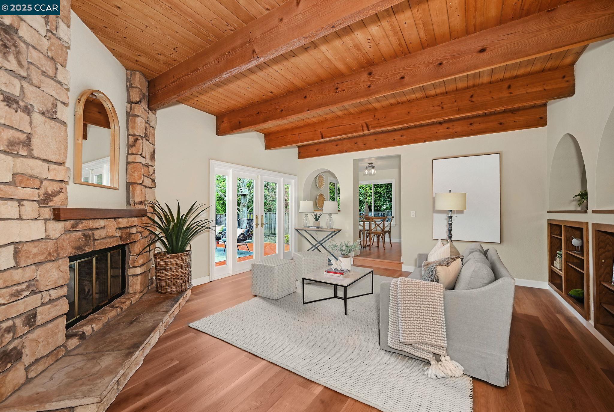 2288 Heritage Hills Dr.