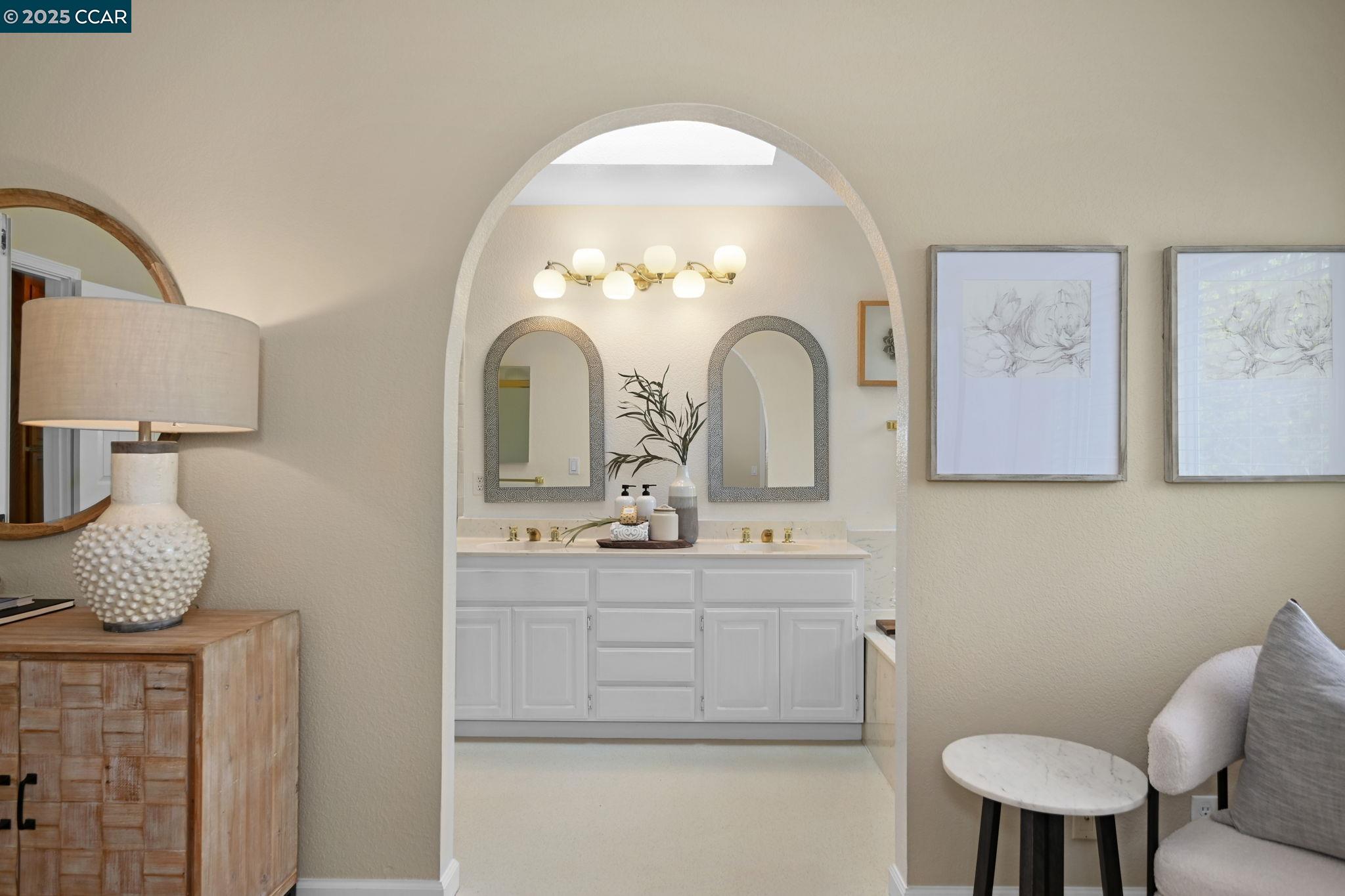 2288 Heritage Hills Dr.