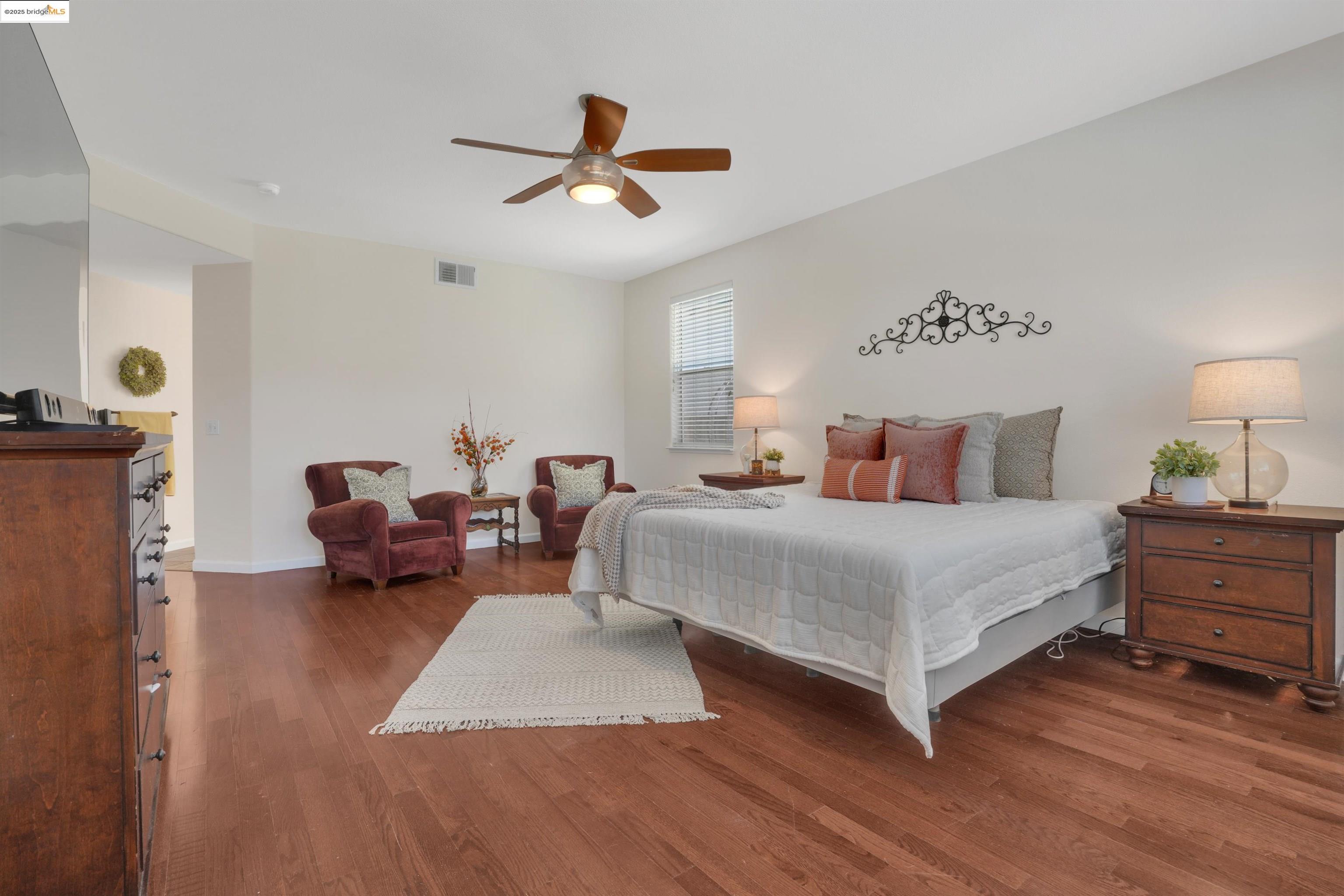17 Lowell Ct