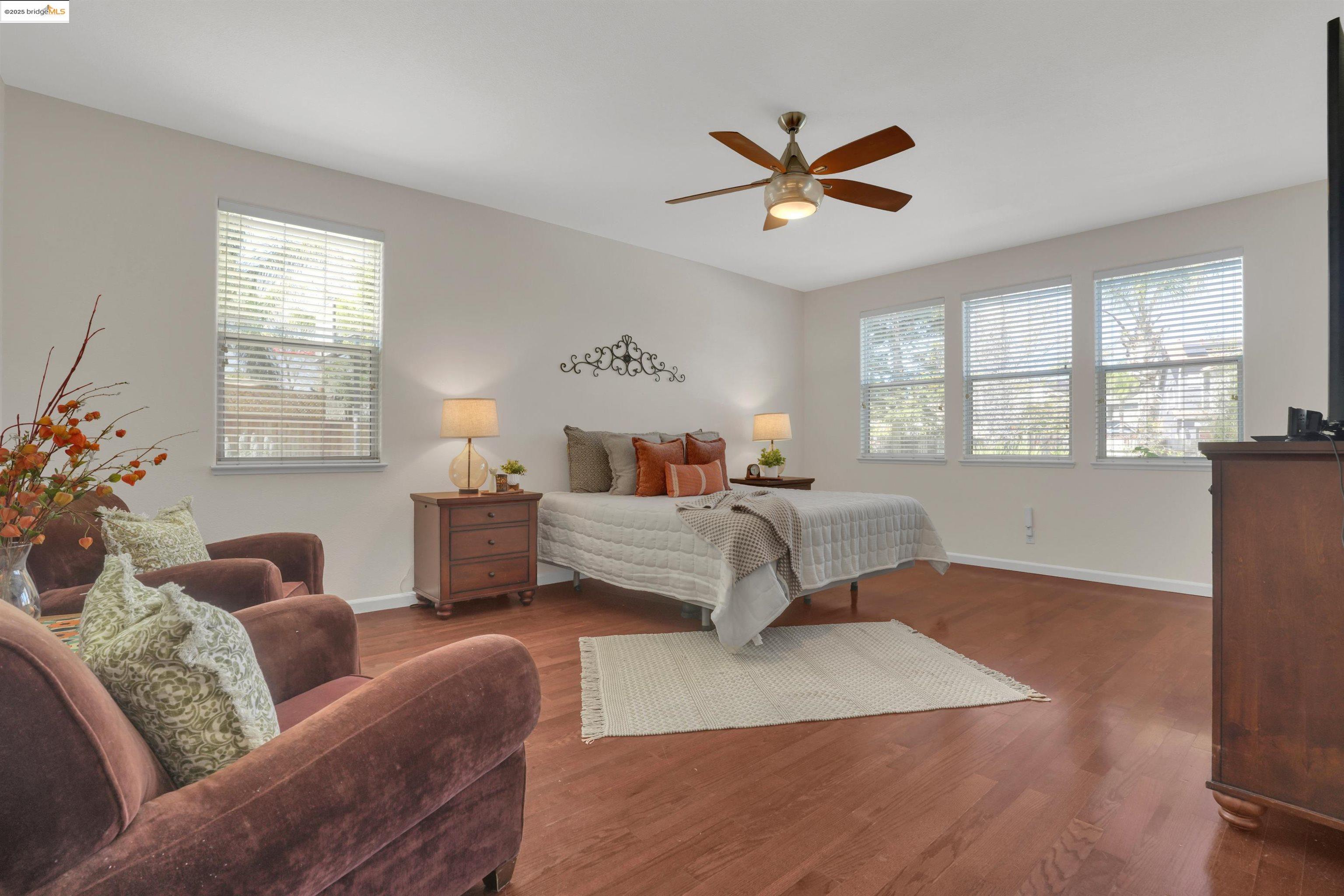 17 Lowell Ct