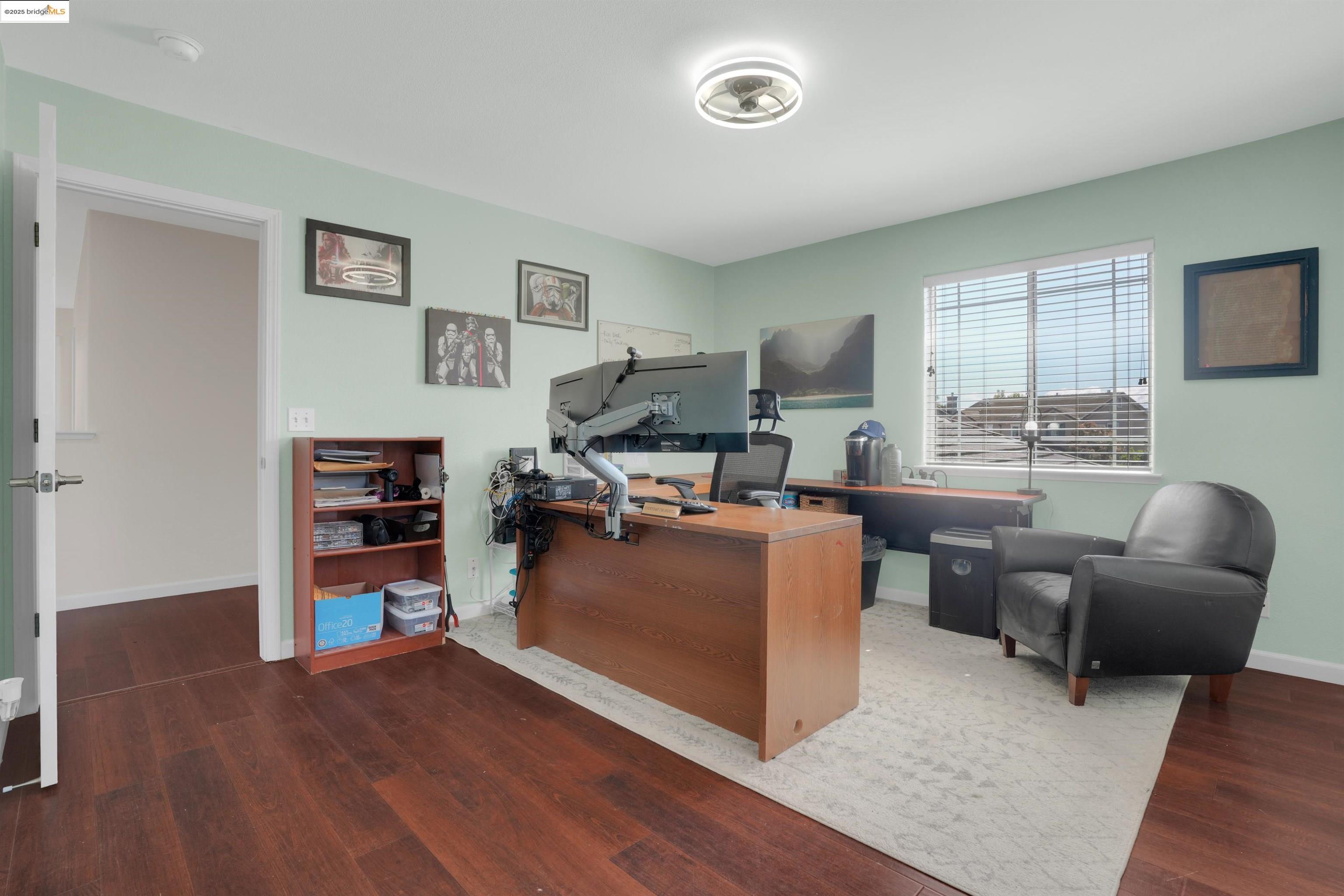 17 Lowell Ct