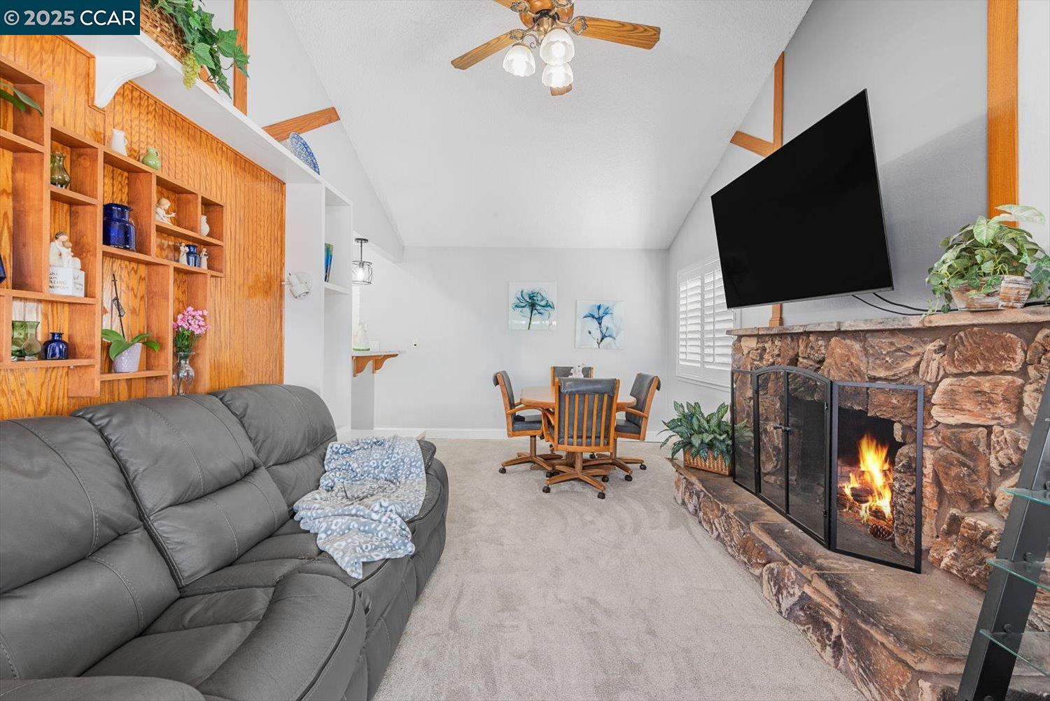 2409 Panoramic Dr