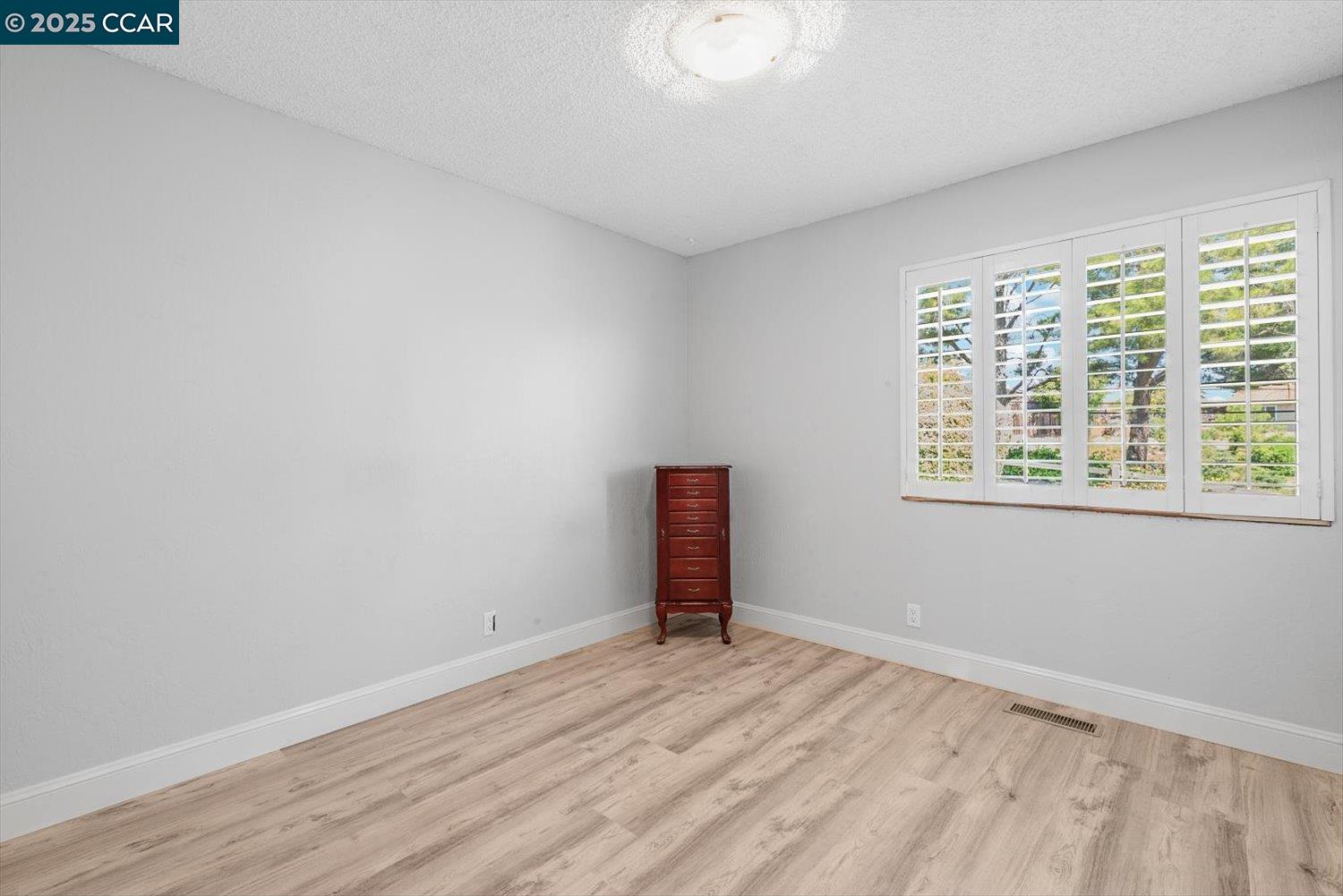 2409 Panoramic Dr