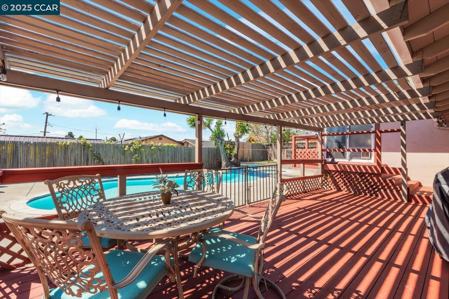2409 Panoramic Dr