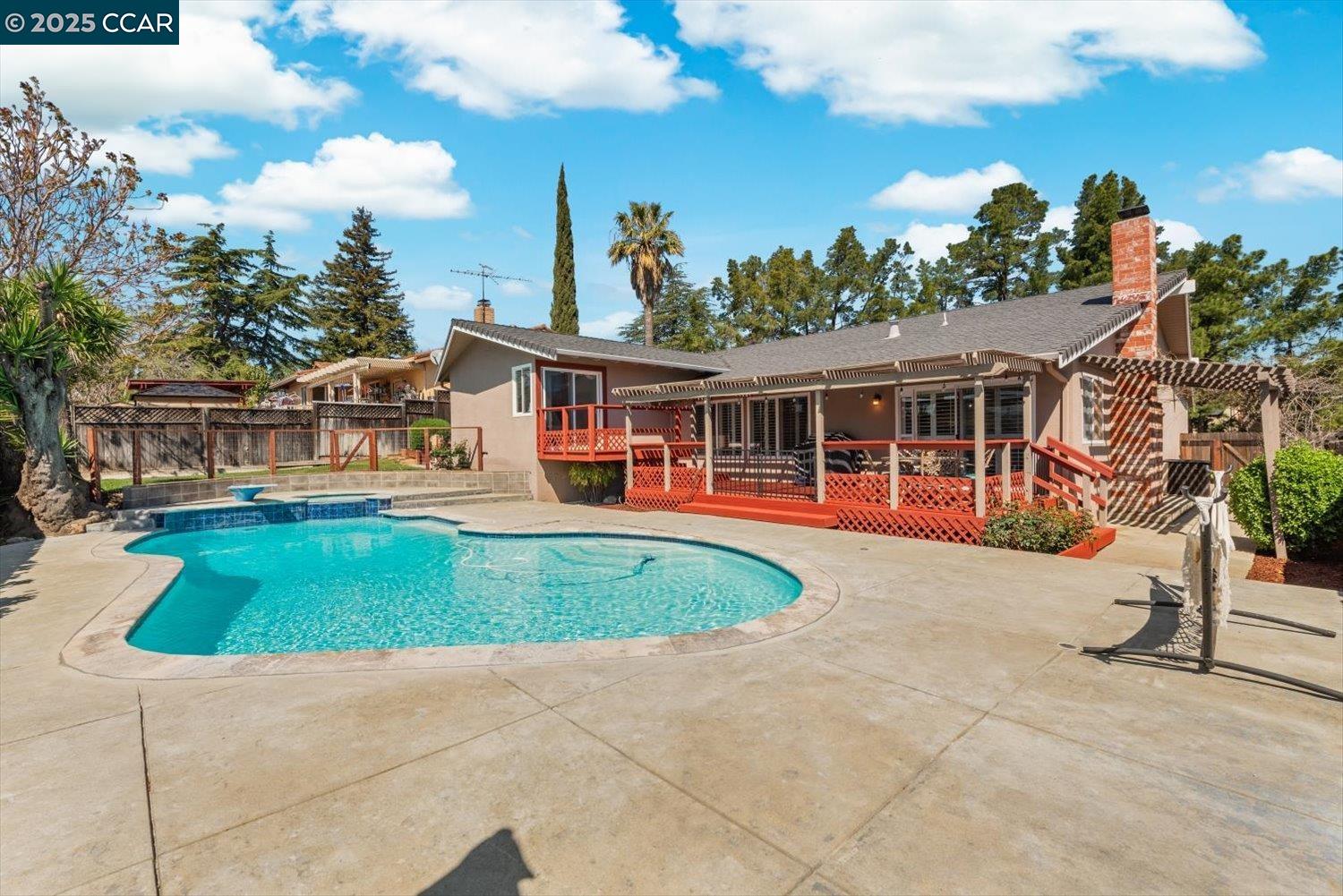 2409 Panoramic Dr