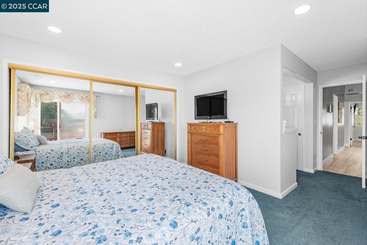 2409 Panoramic Dr