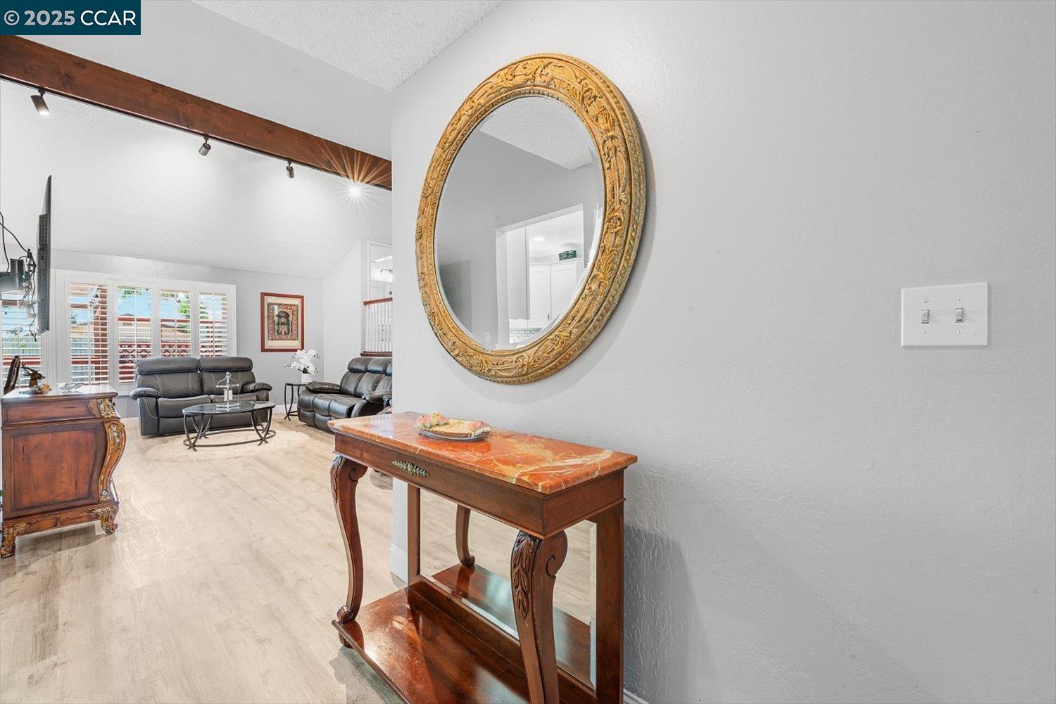 2409 Panoramic Dr
