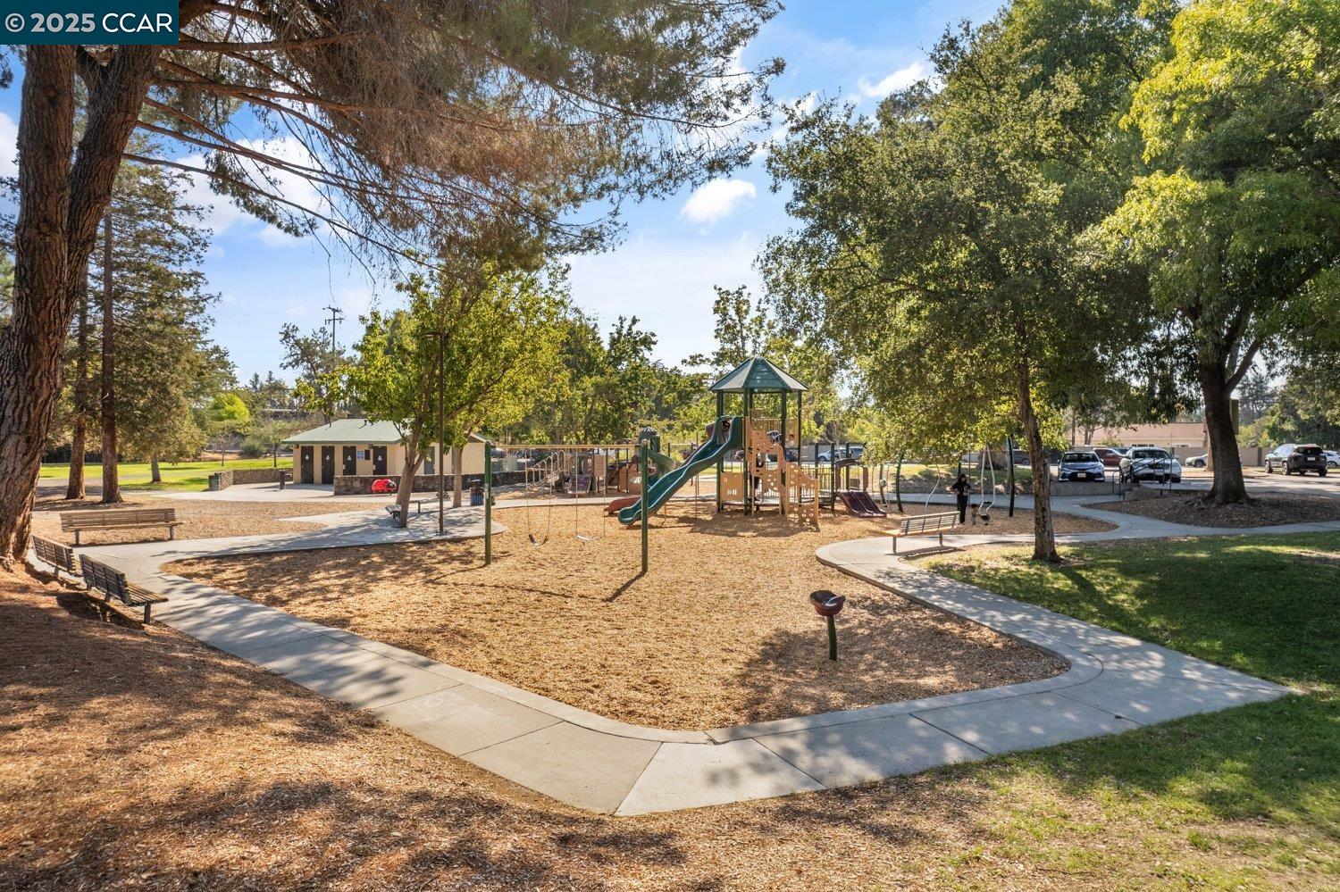 2409 Panoramic Dr