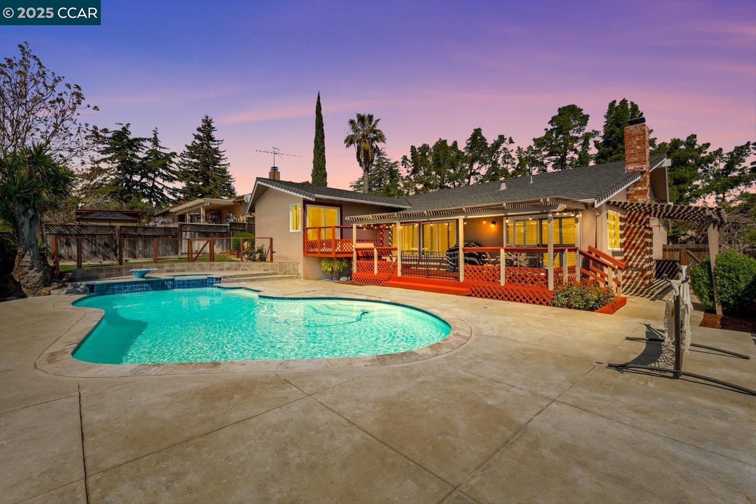 2409 Panoramic Dr