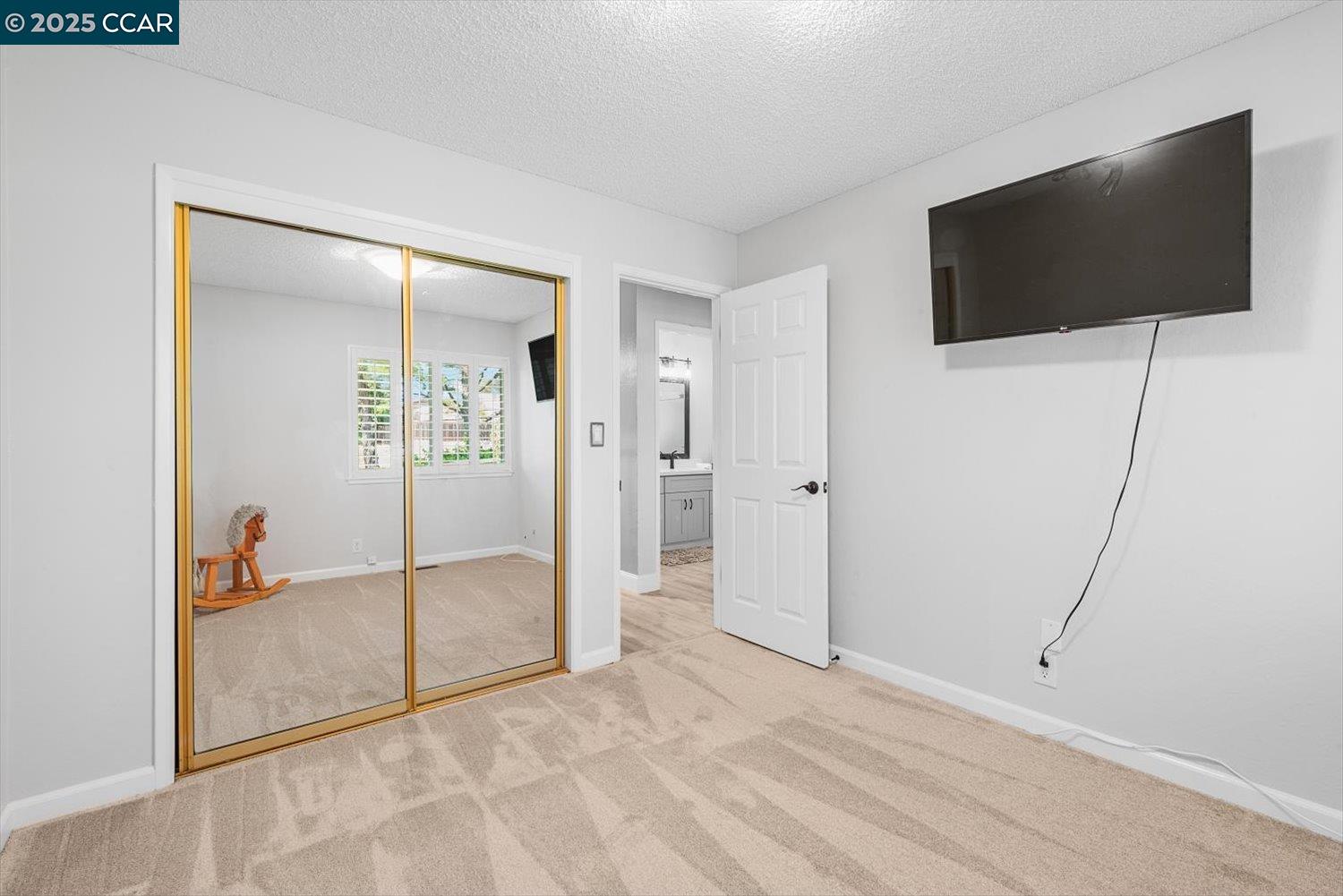 2409 Panoramic Dr