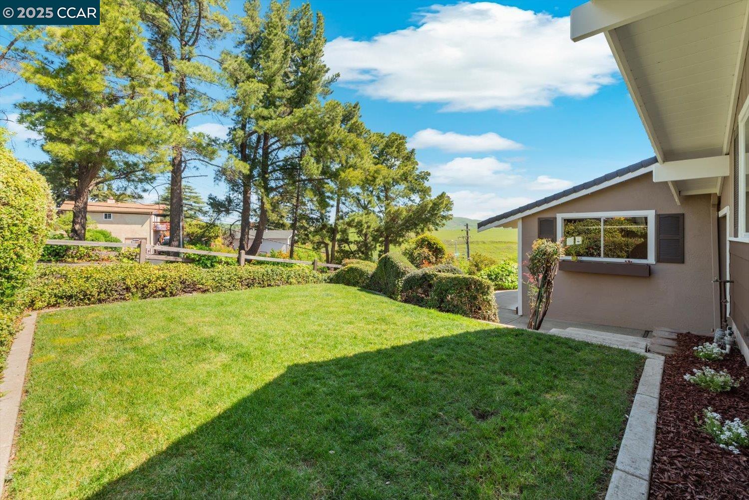 2409 Panoramic Dr