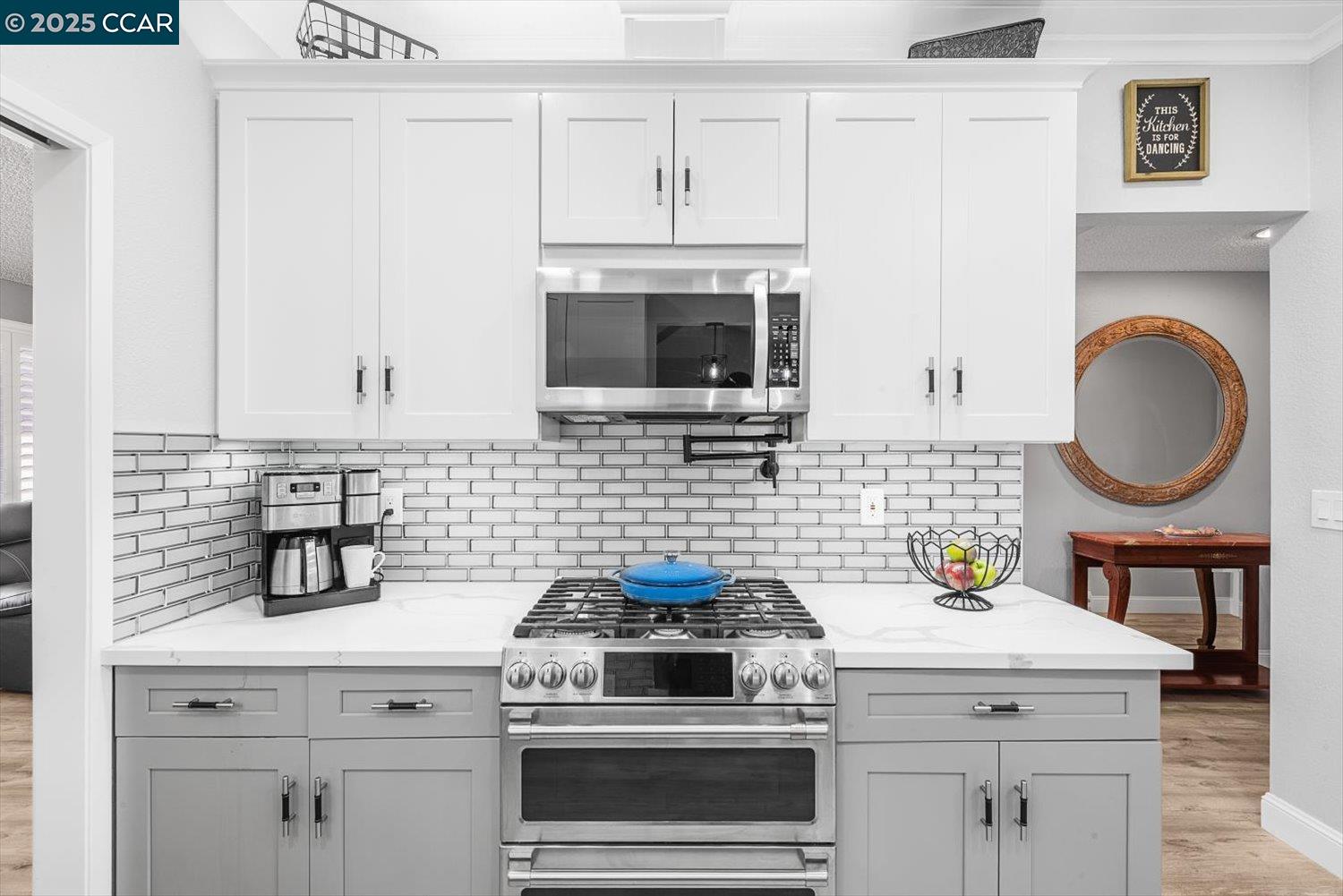 2409 Panoramic Dr