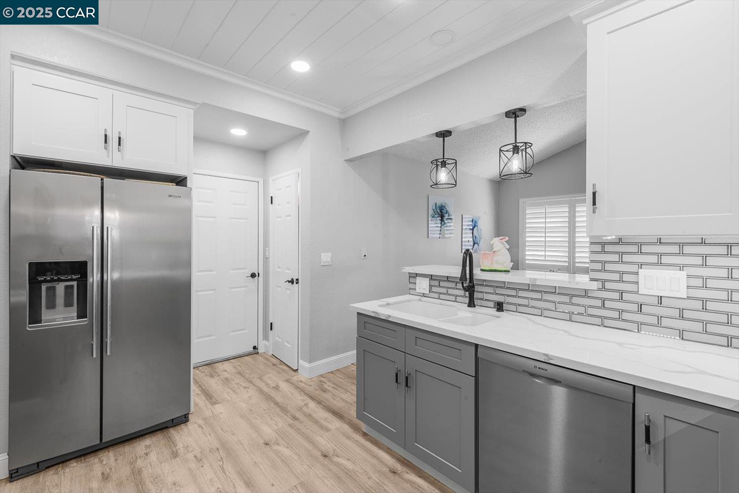 2409 Panoramic Dr