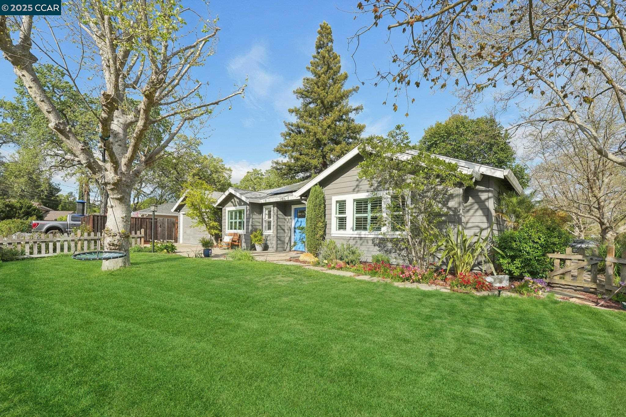 1837 Roche Dr