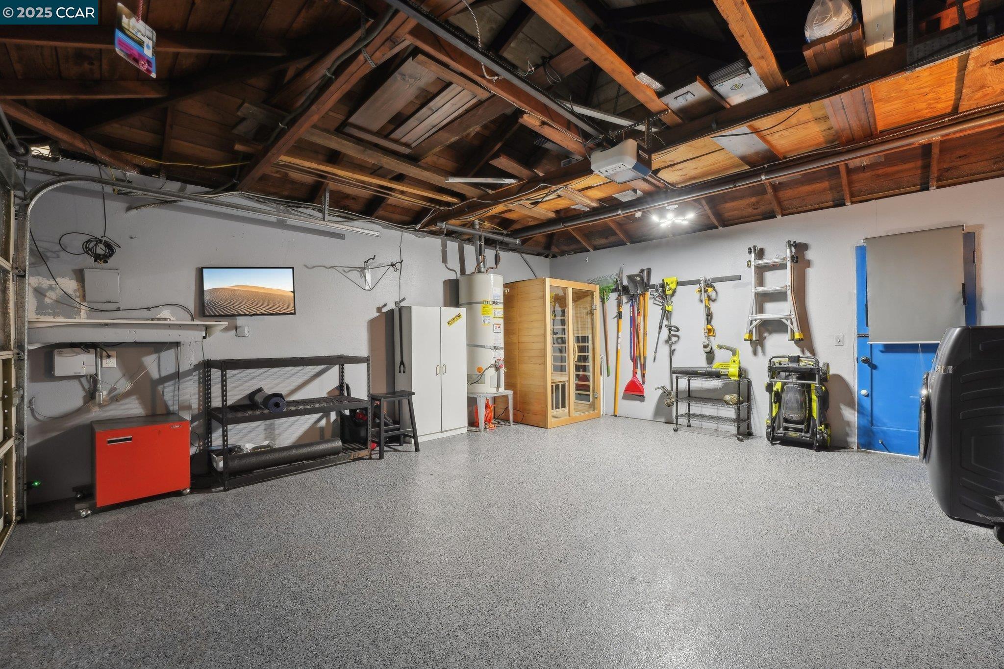1837 Roche Dr