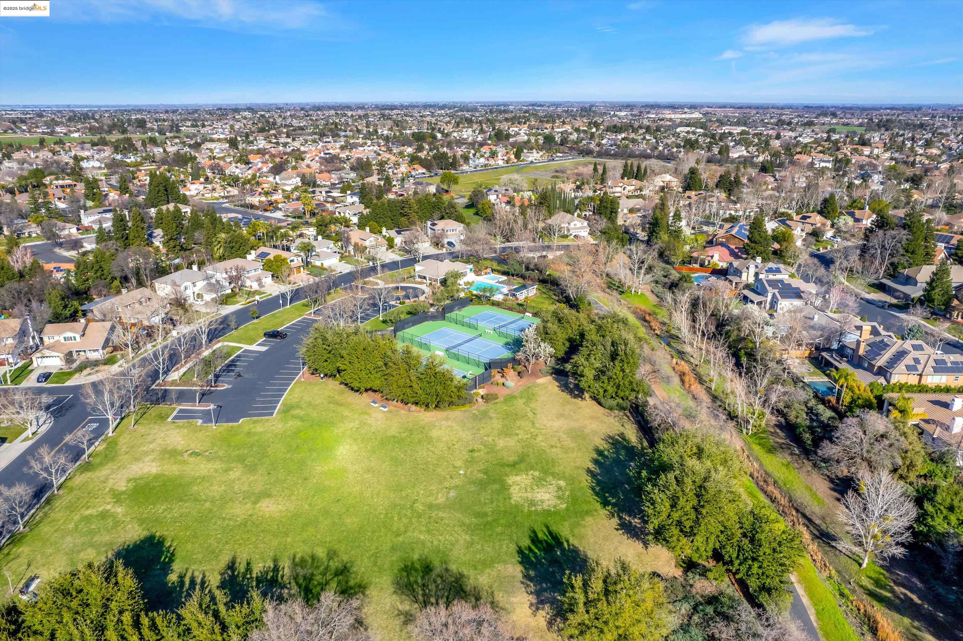 905 Rutherford Cir
