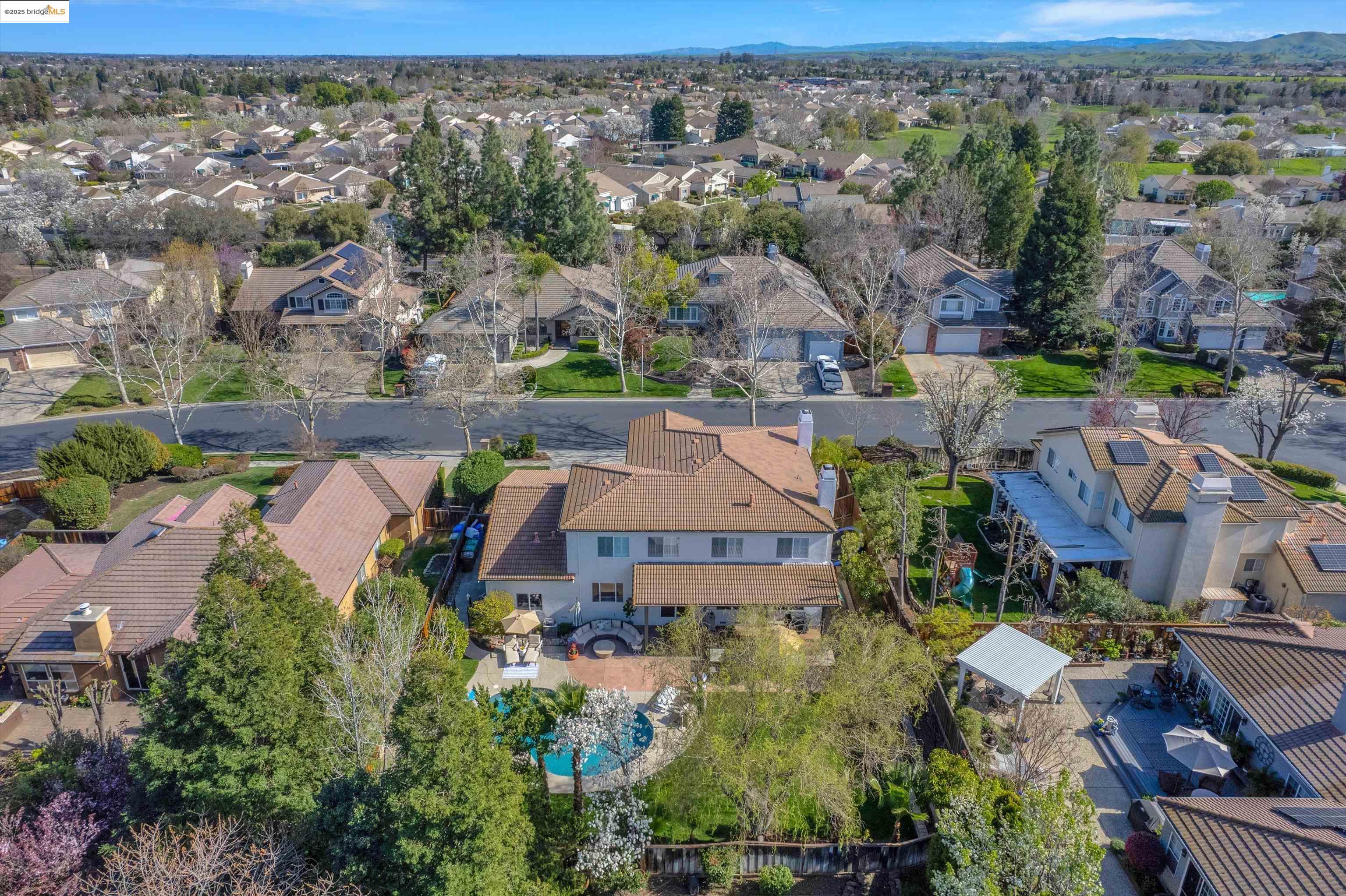 905 Rutherford Cir