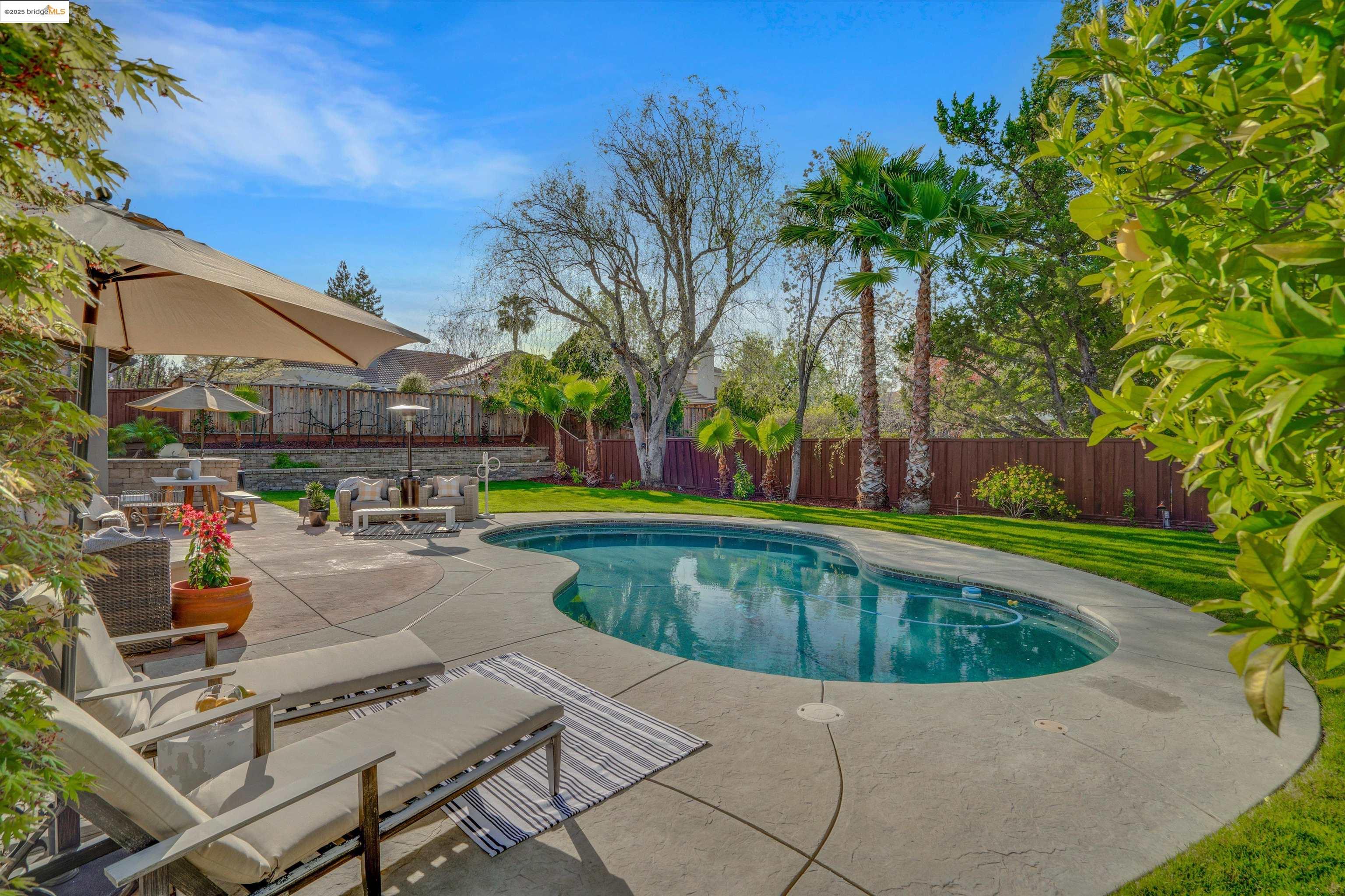 905 Rutherford Cir
