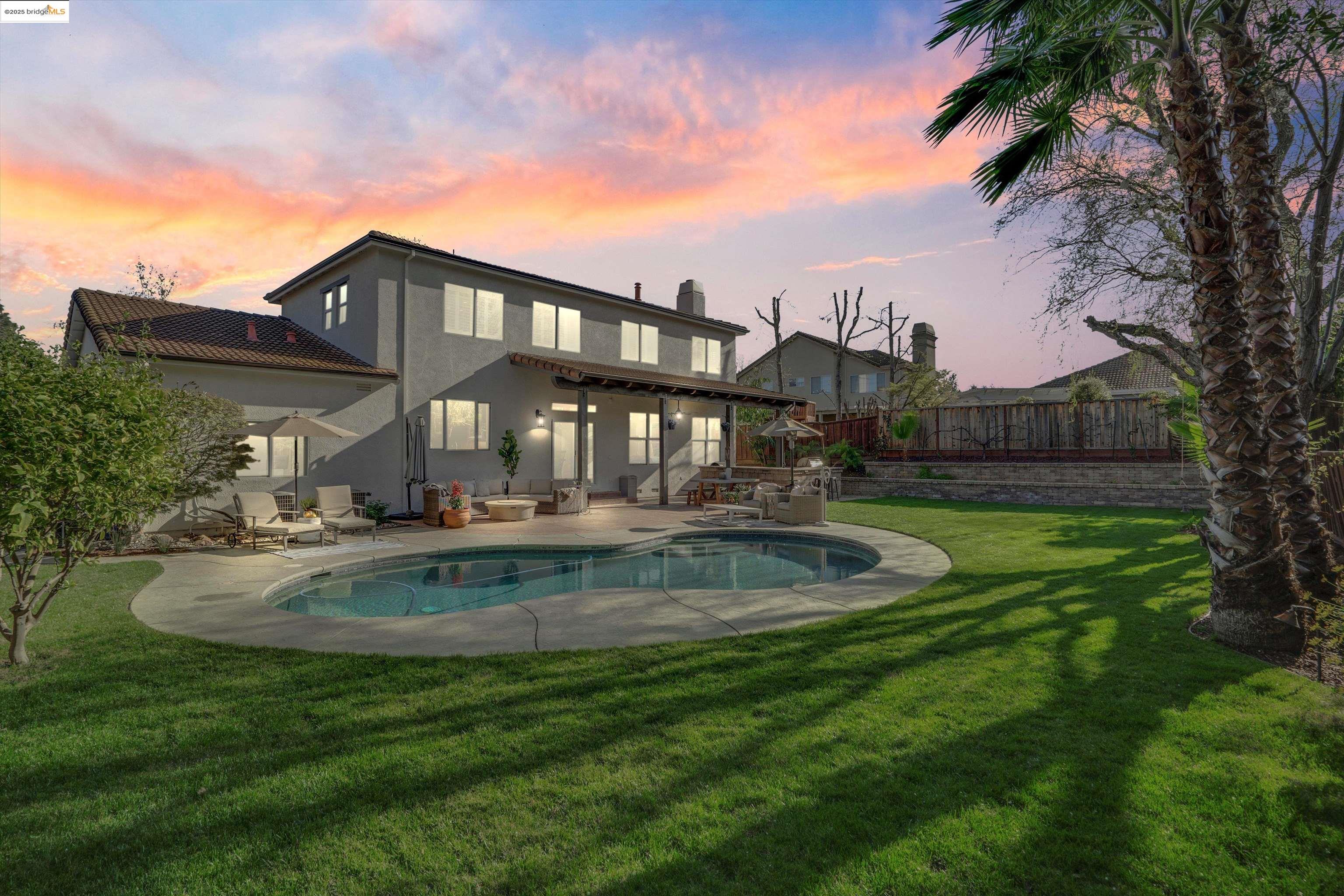 905 Rutherford Cir