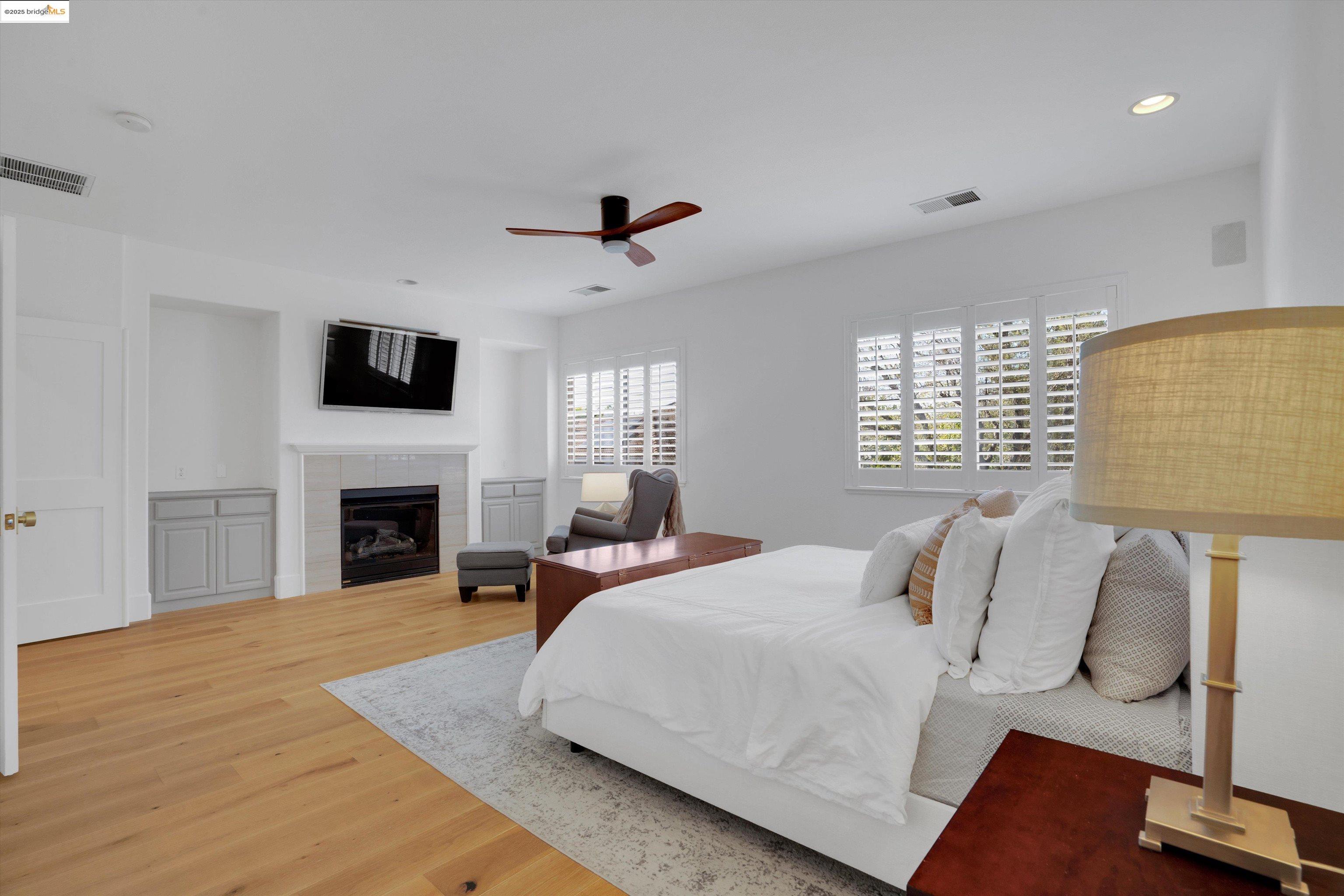 905 Rutherford Cir