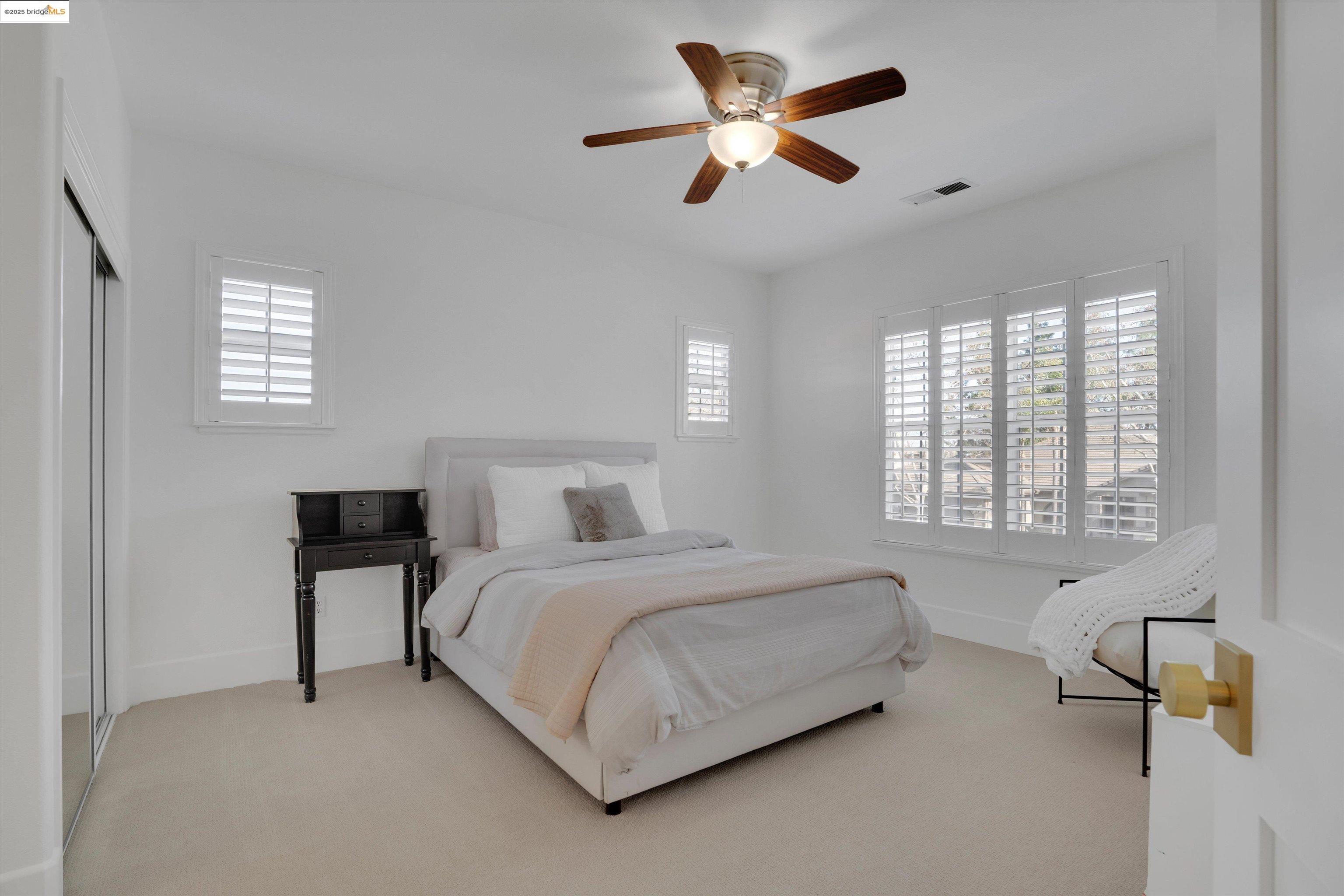 905 Rutherford Cir
