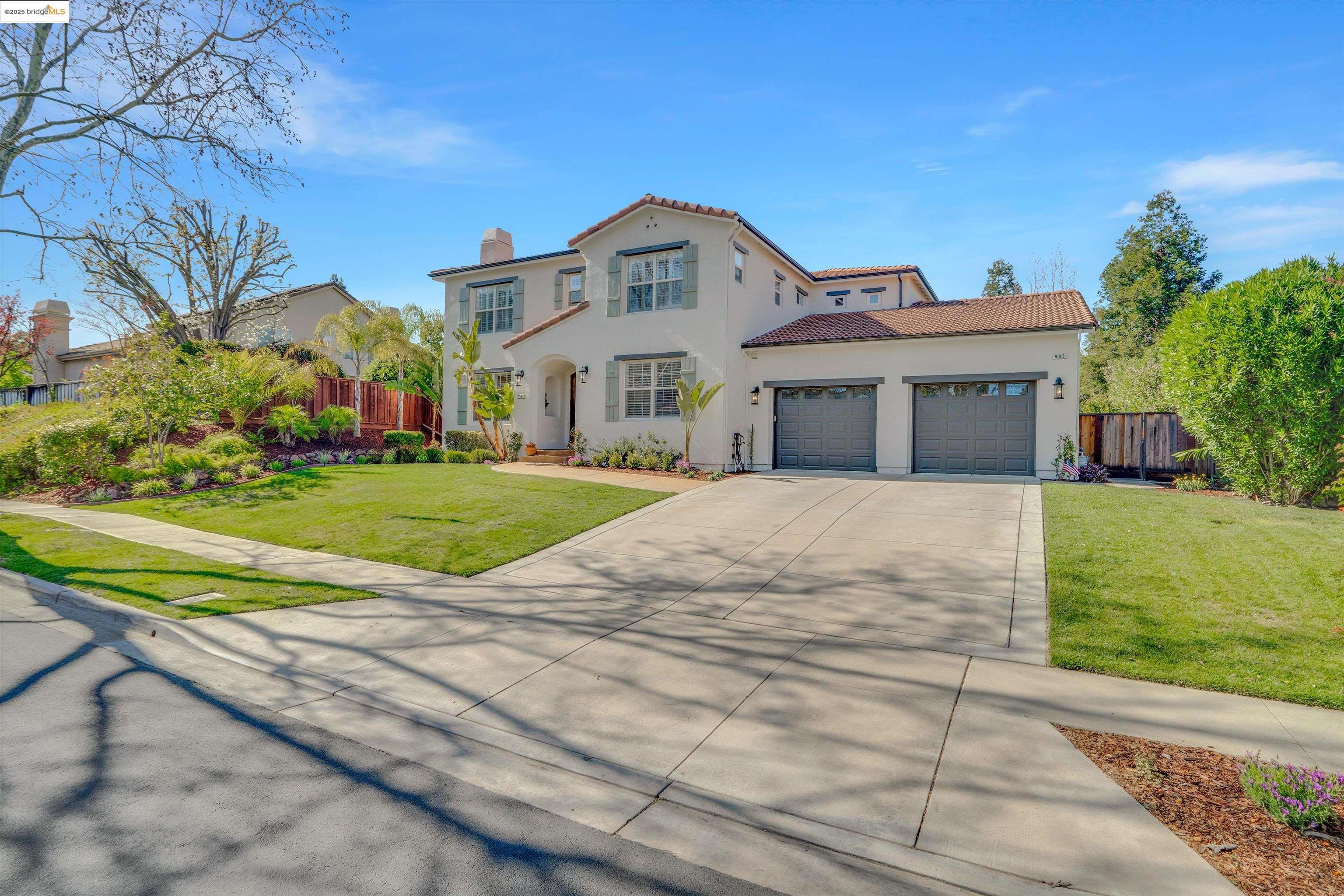 905 Rutherford Cir