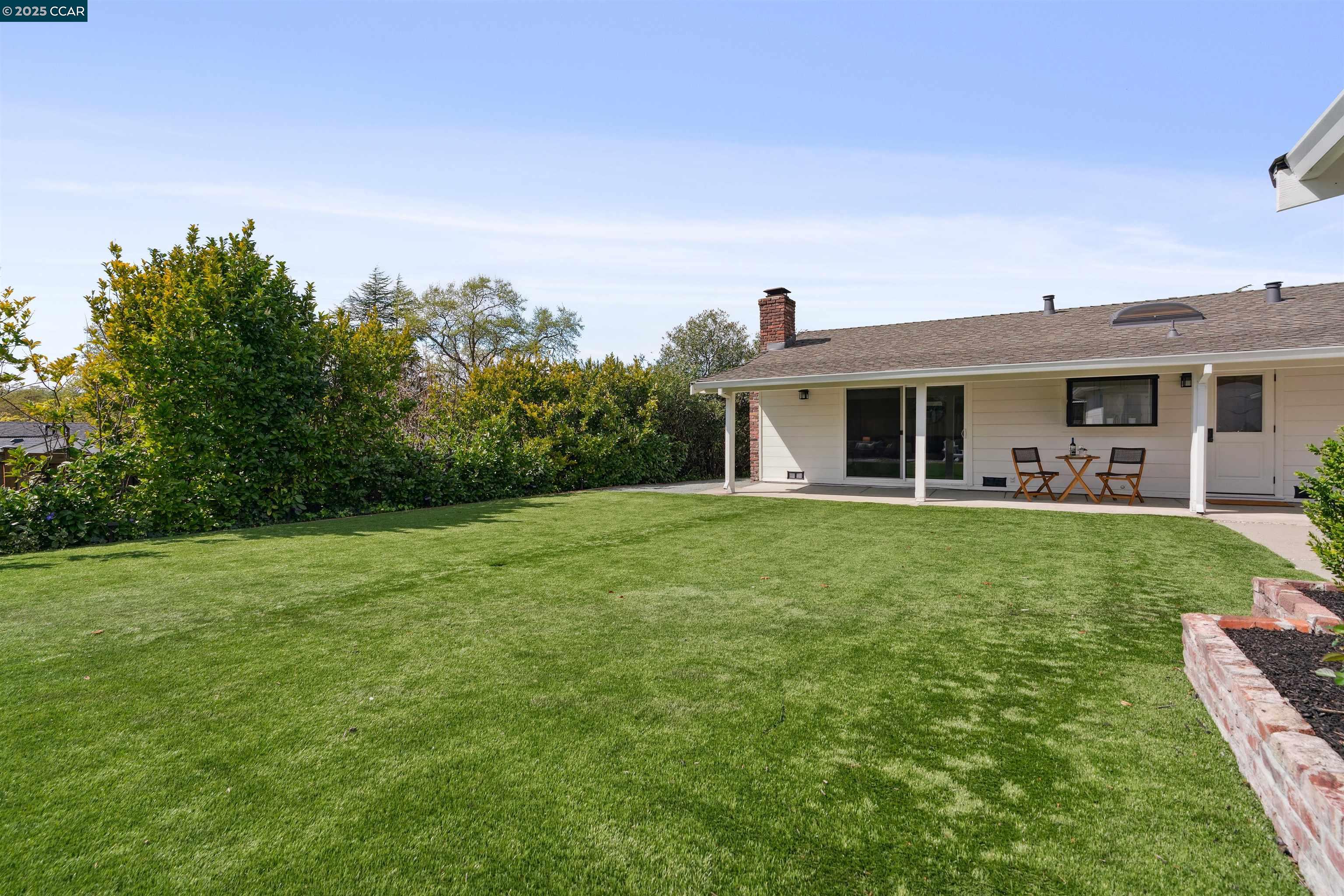 617 Huntleigh Dr