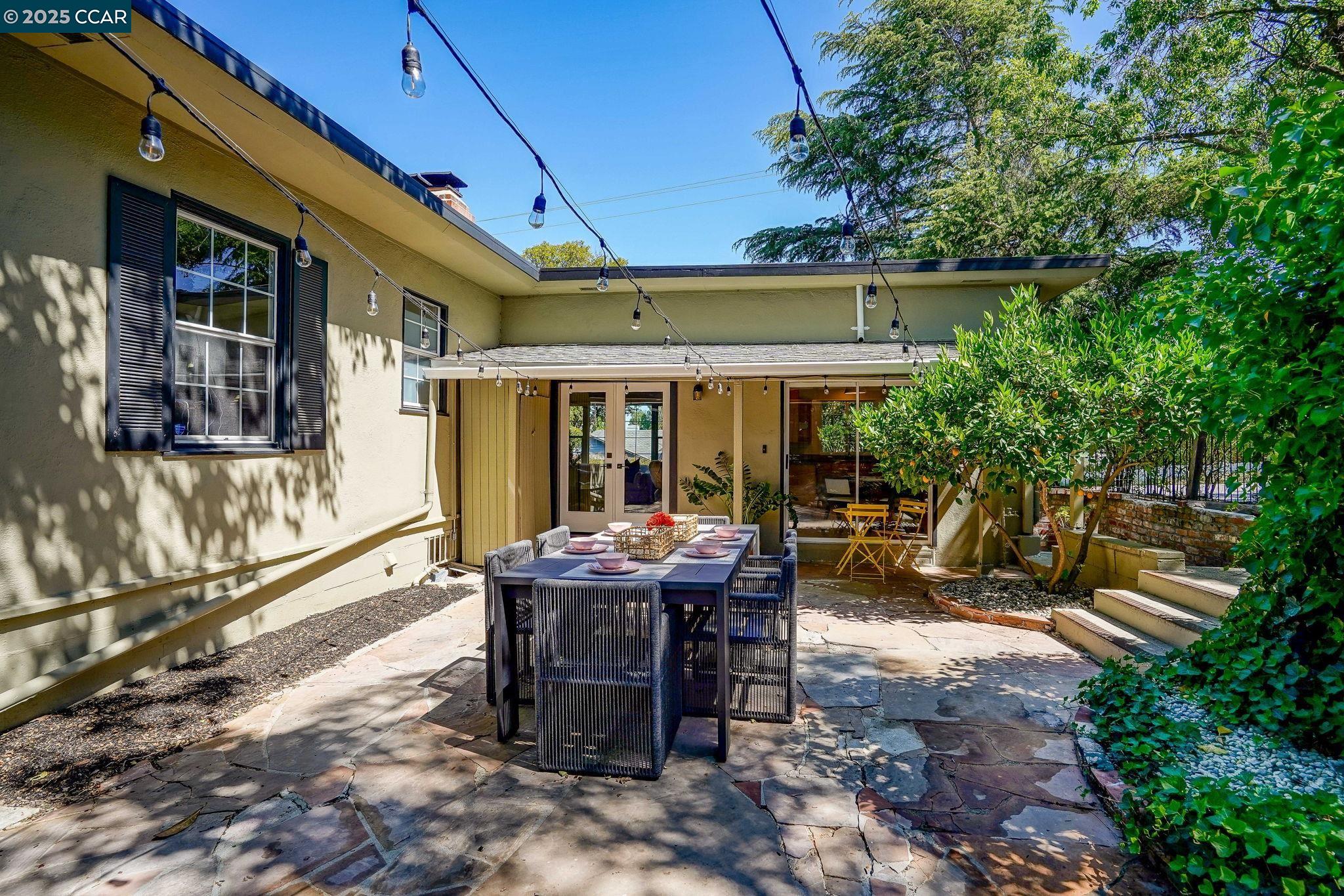 2489 Encinal Drive