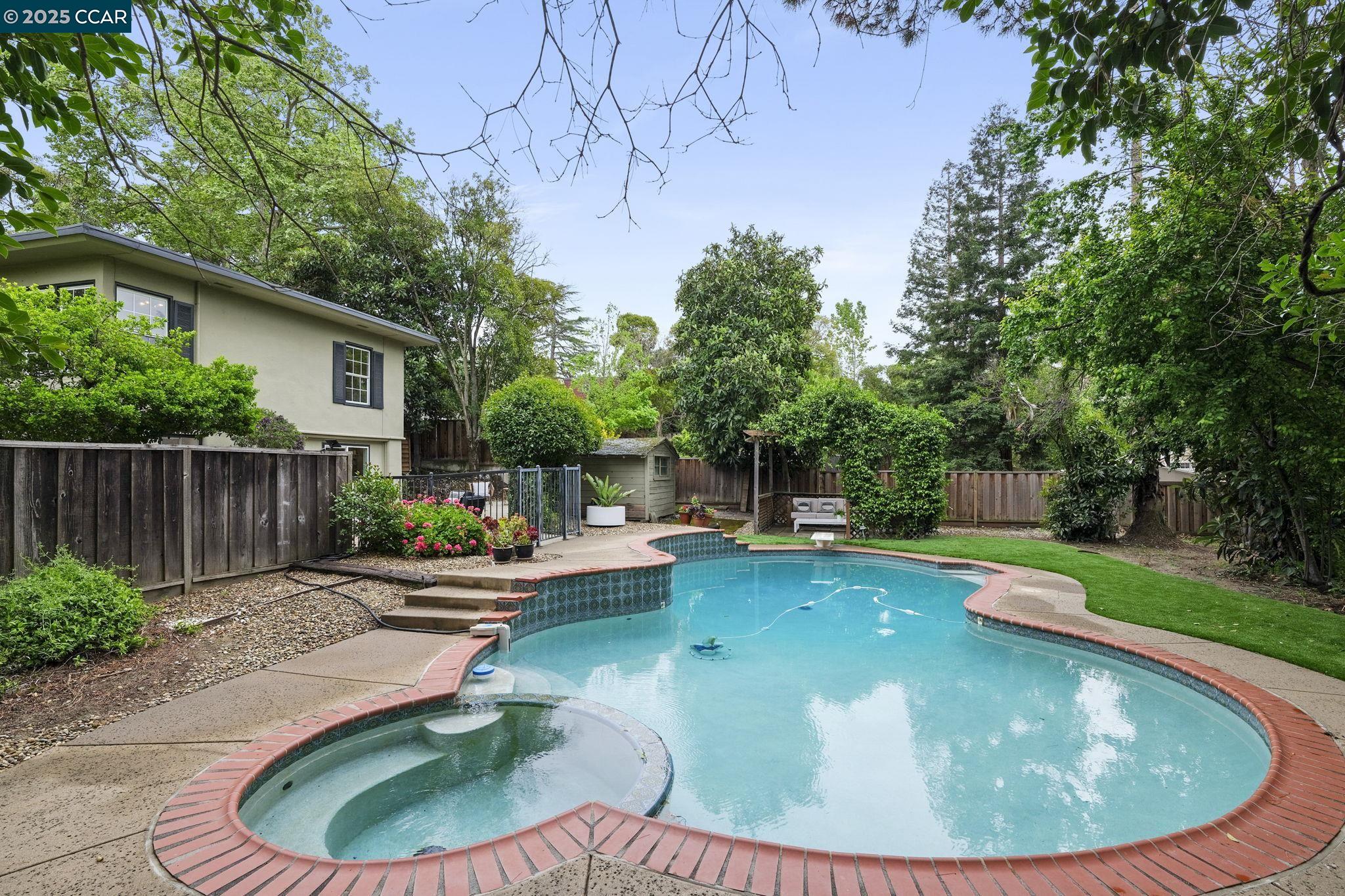 2489 Encinal Drive