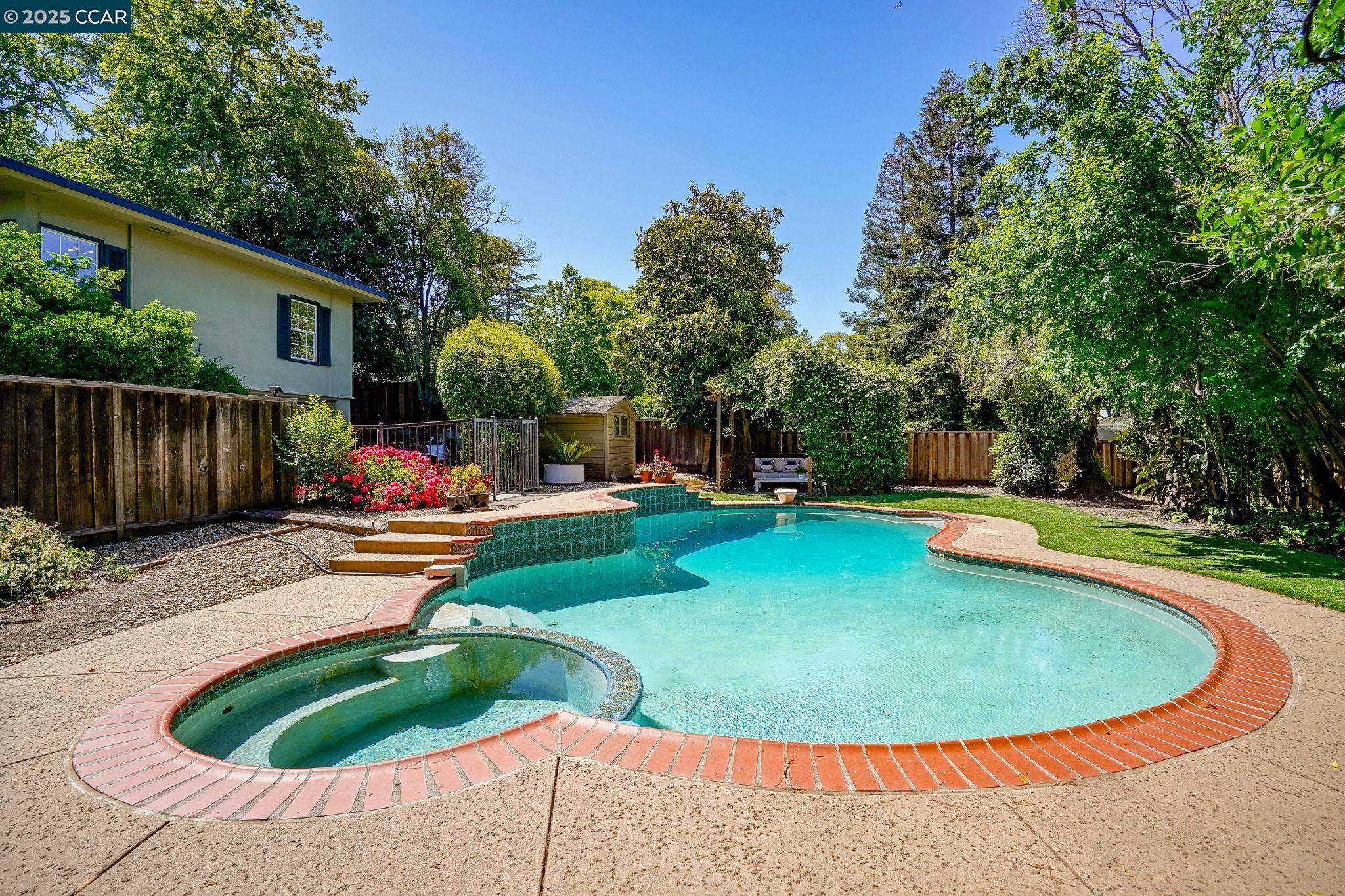 2489 Encinal Drive