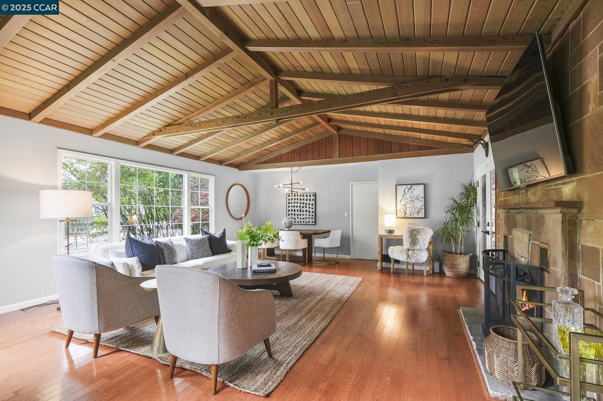 2489 Encinal Drive