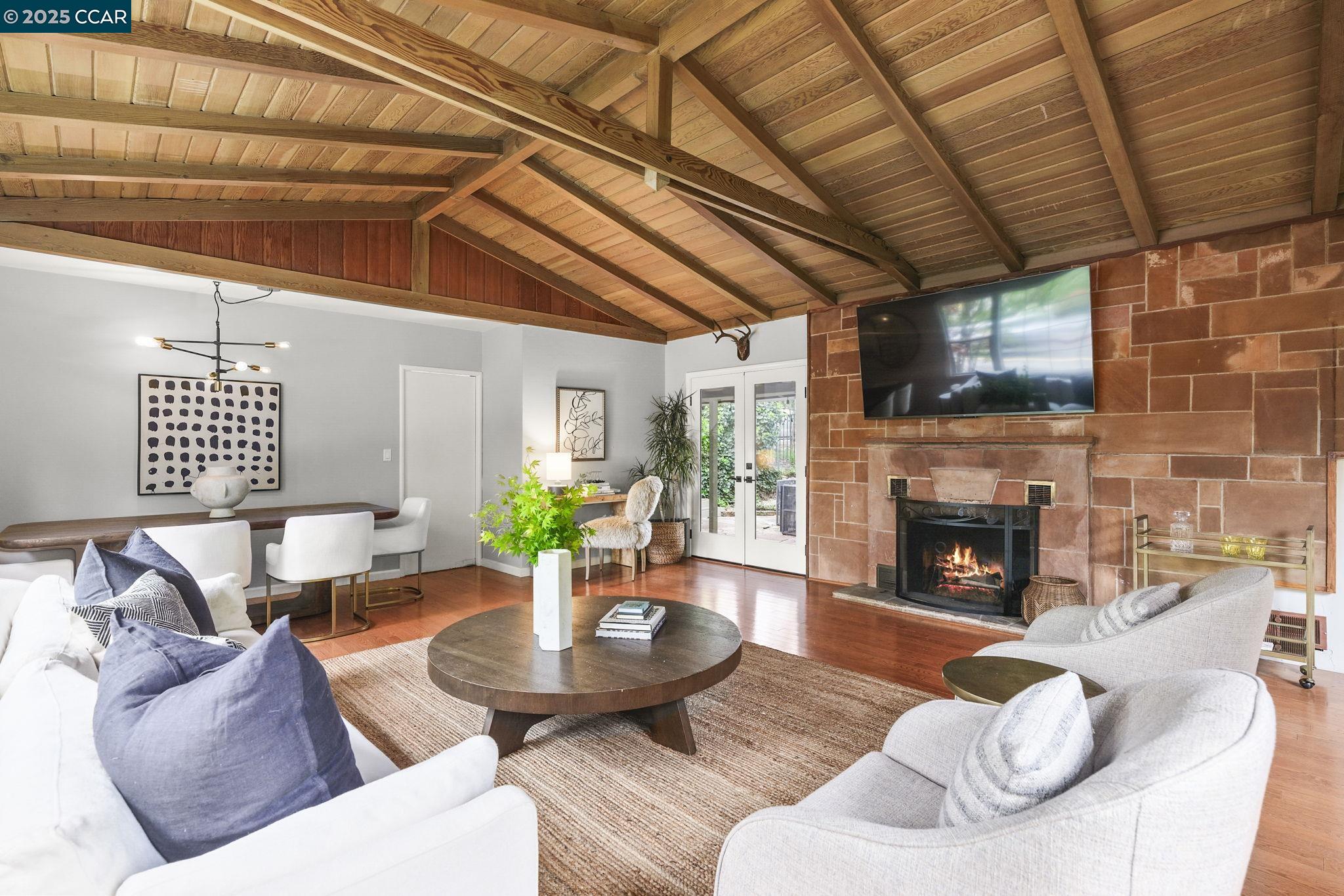 2489 Encinal Drive