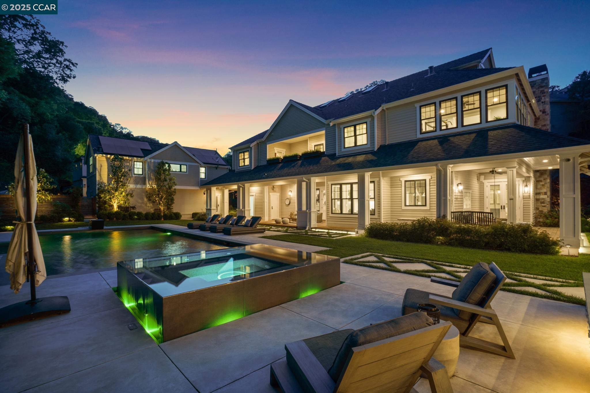 271 Lark Ln