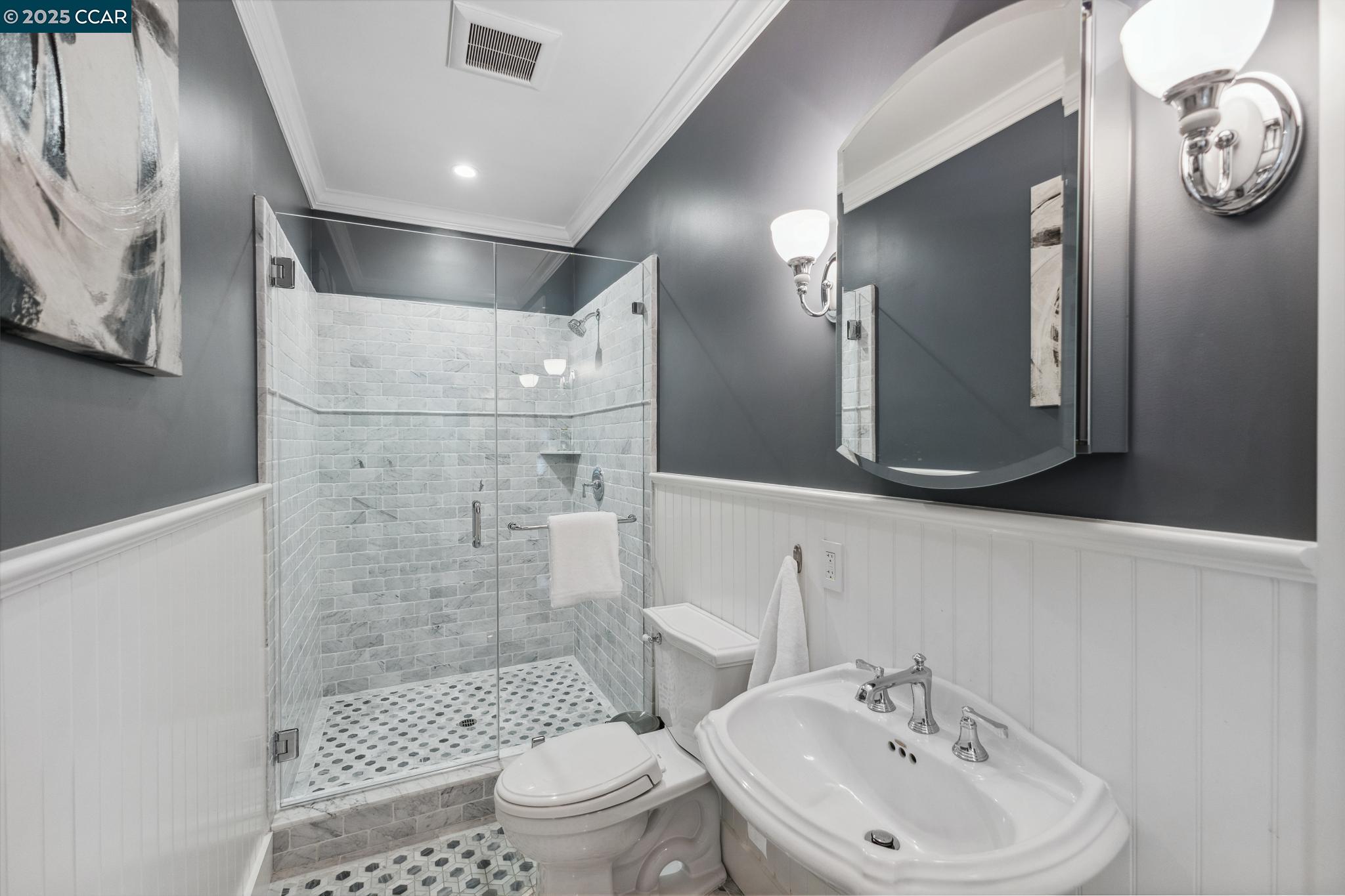 271 Lark Ln