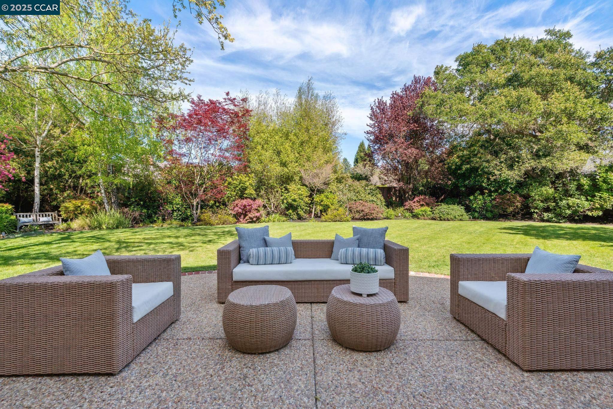 33 Juniper Way