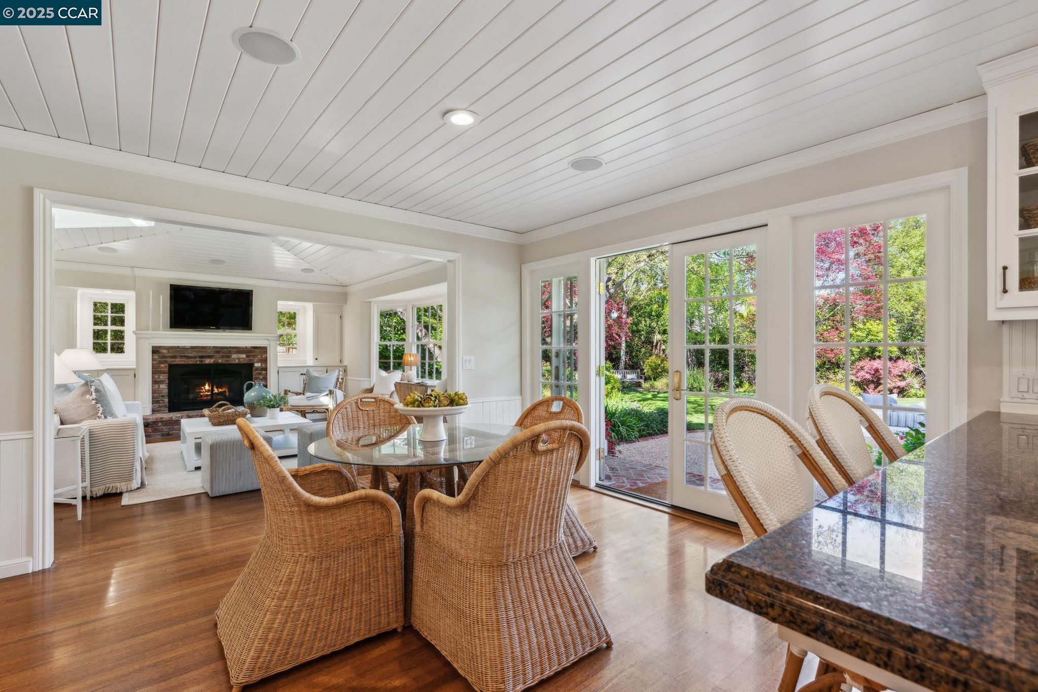 33 Juniper Way