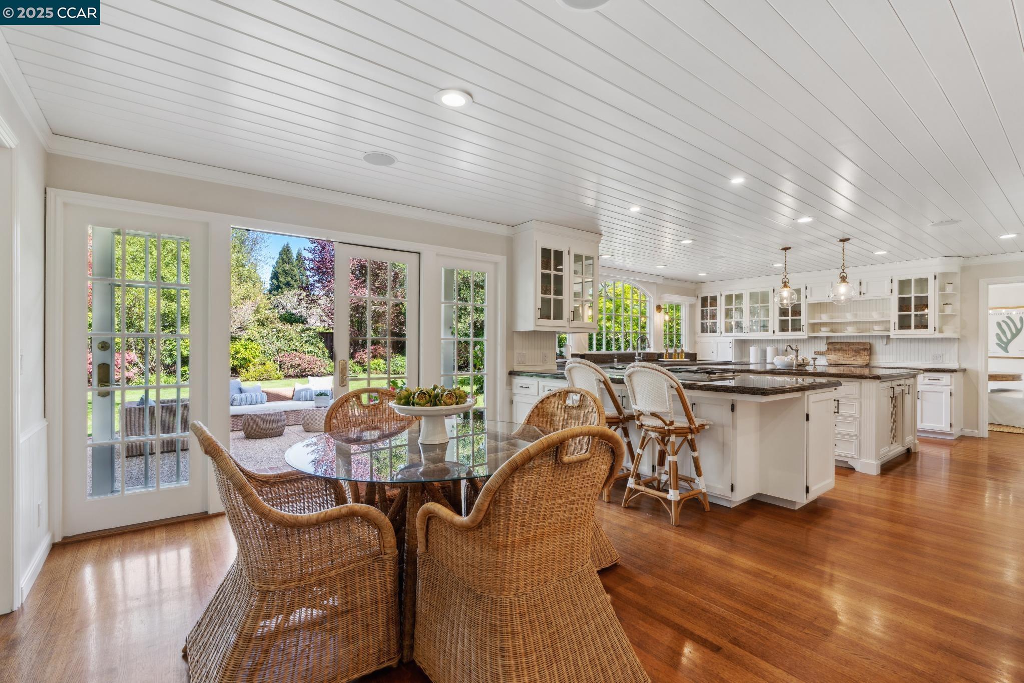 33 Juniper Way