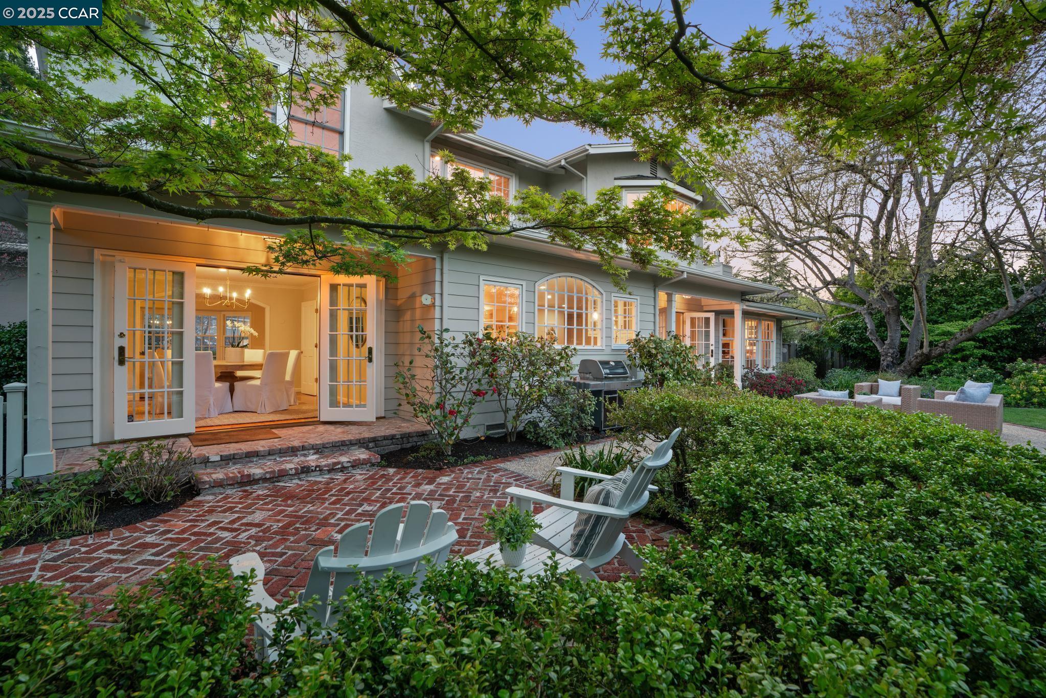 33 Juniper Way