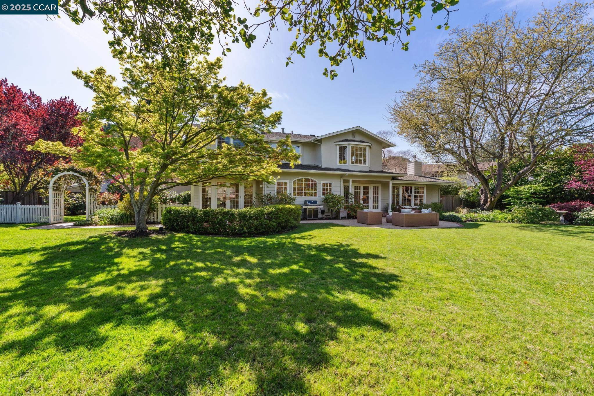 33 Juniper Way
