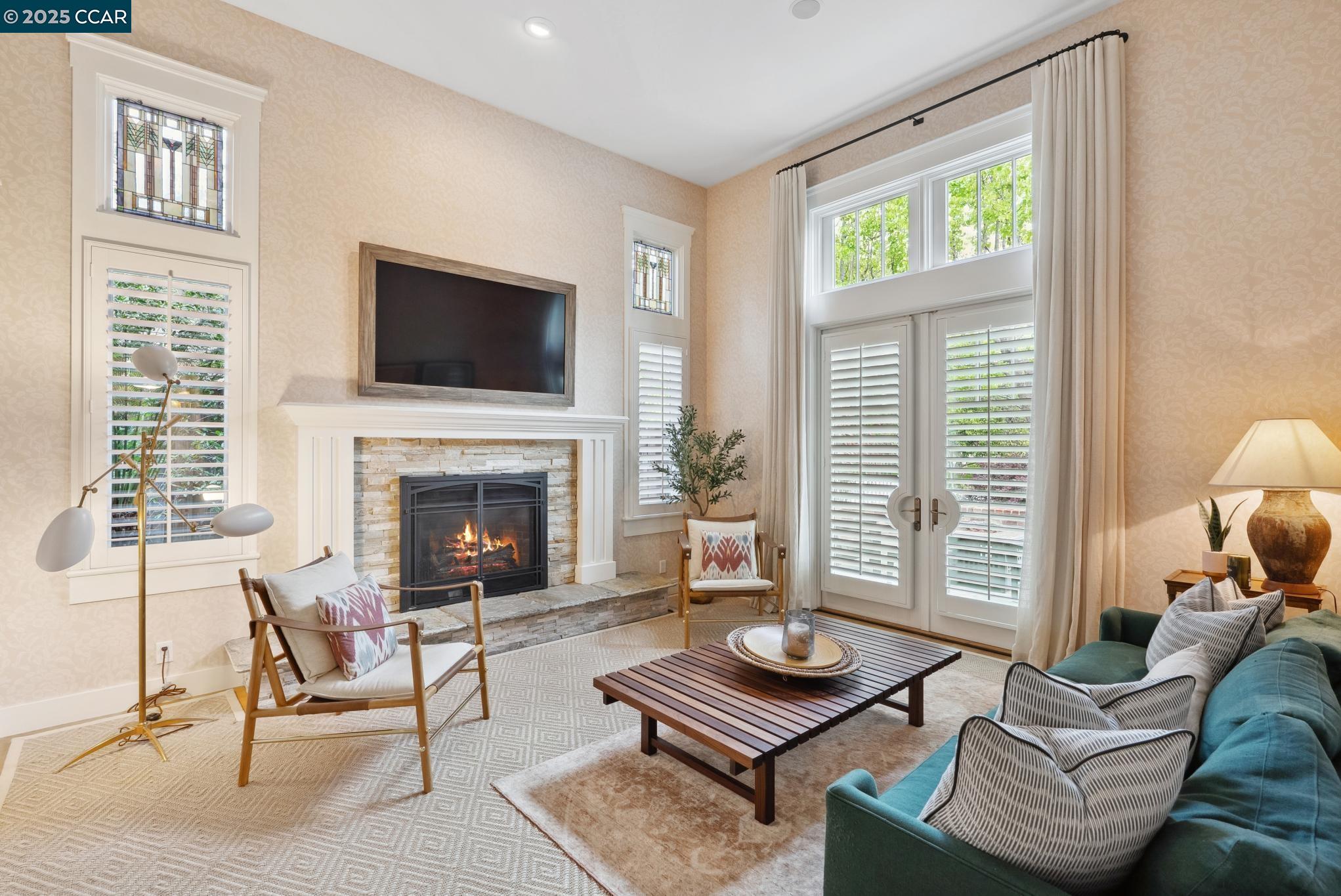 9 Avila Ln