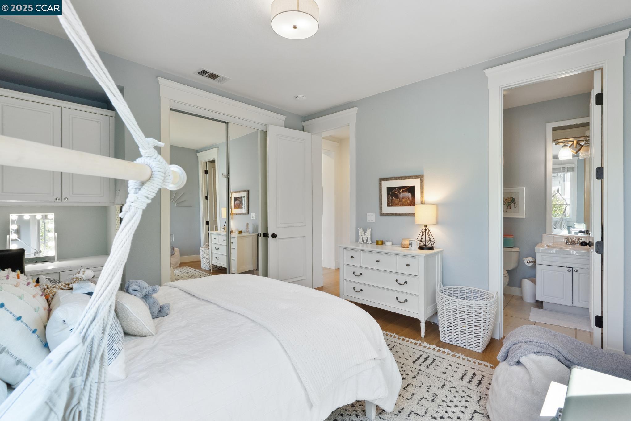 9 Avila Ln