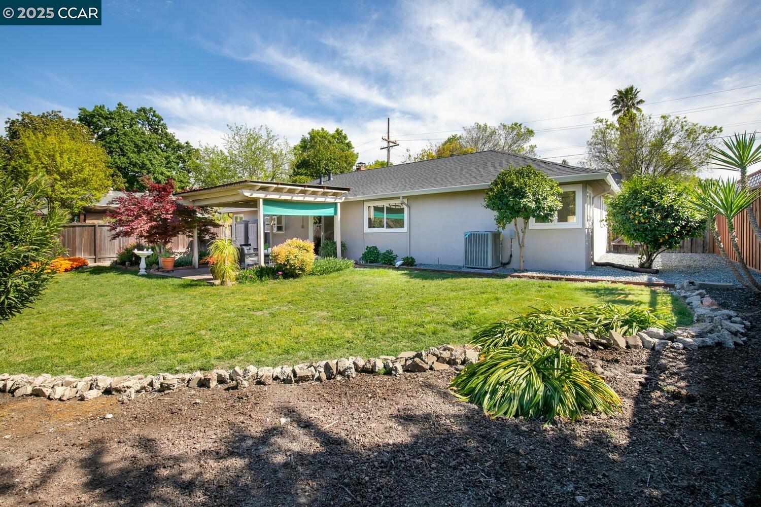 187 Elaine Dr