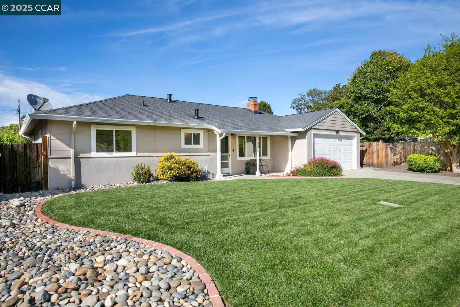 187 Elaine Dr
