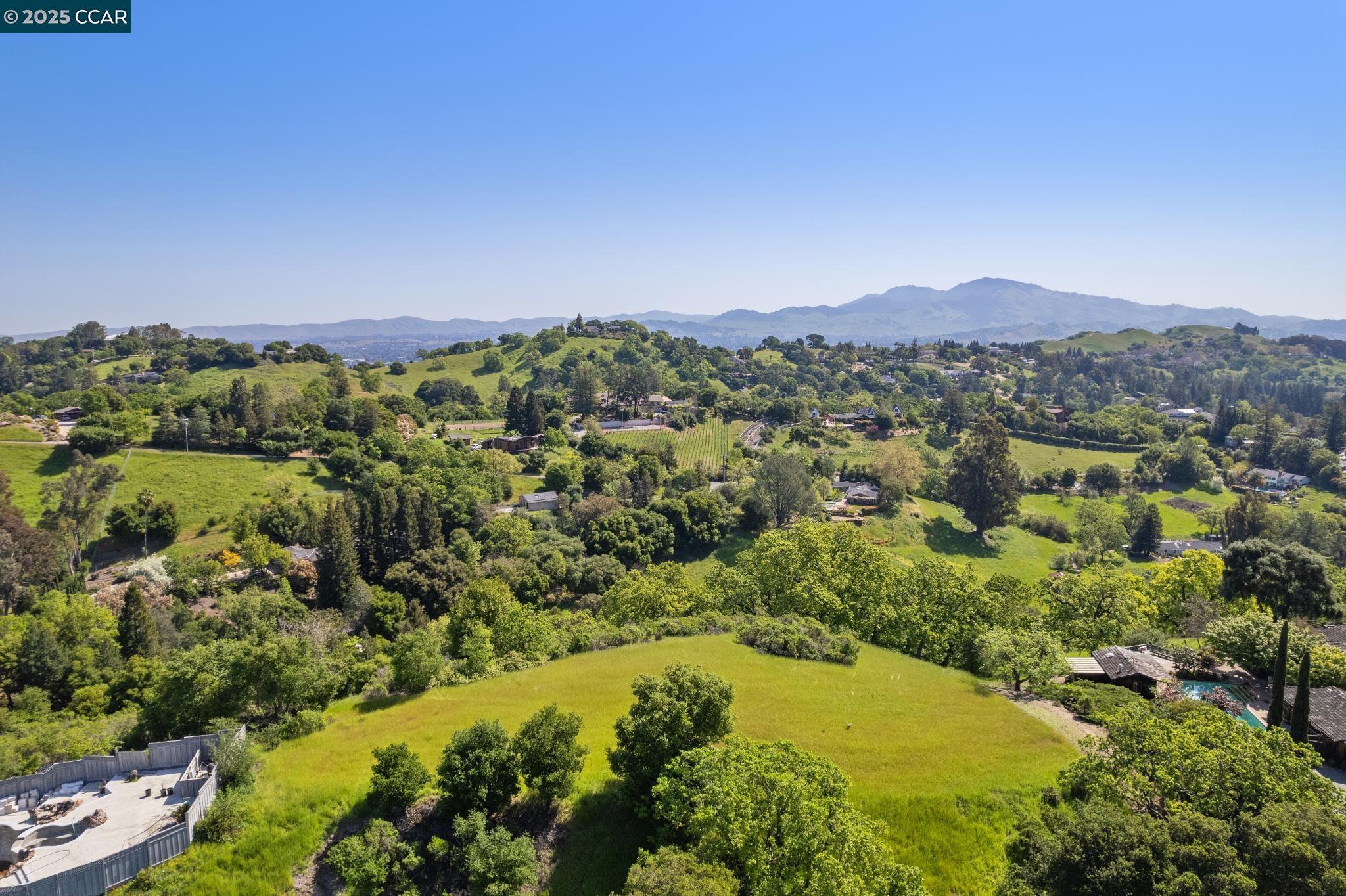1600 Rancho Del Hambre