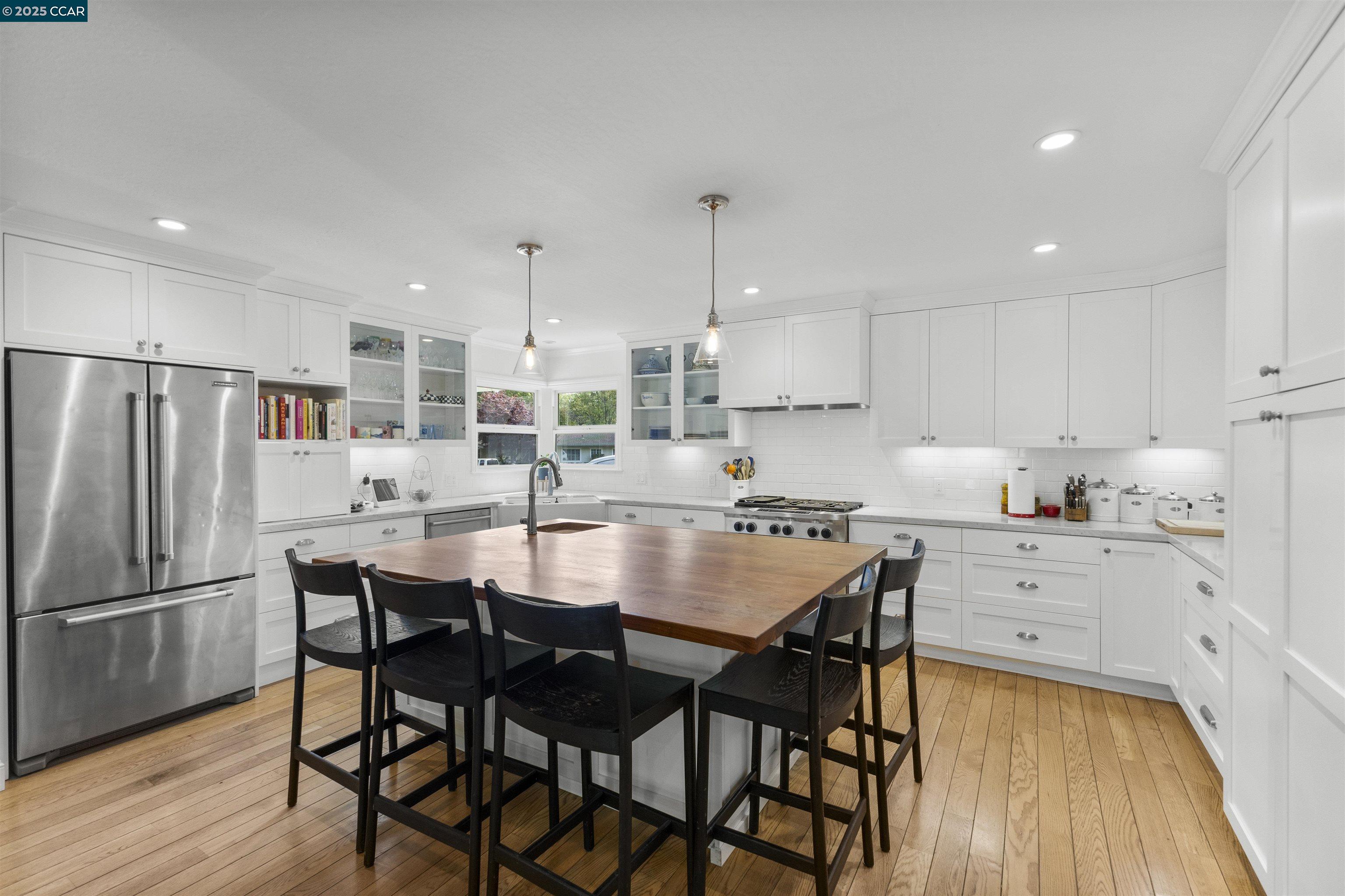 135 Glen Ct