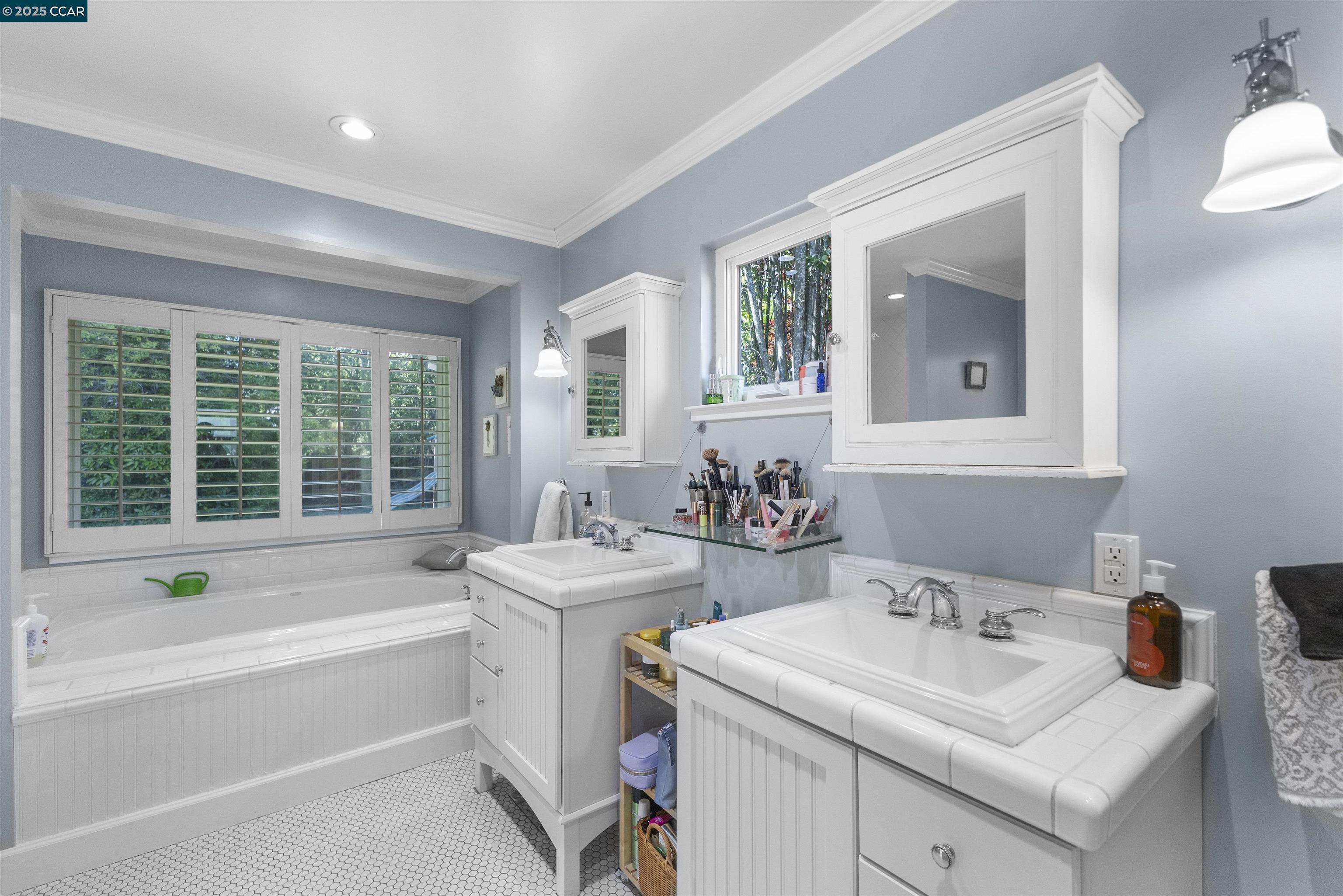 135 Glen Ct
