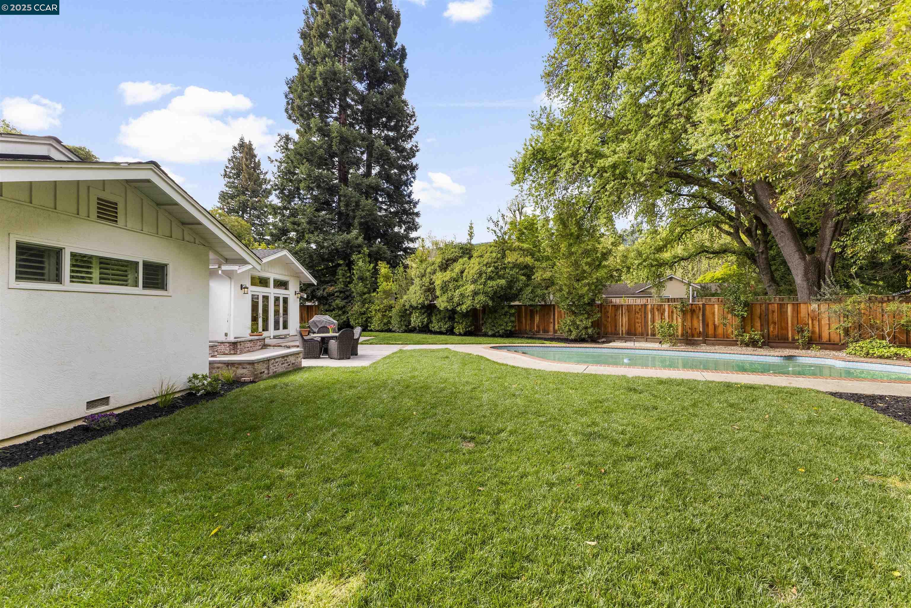 135 Glen Ct