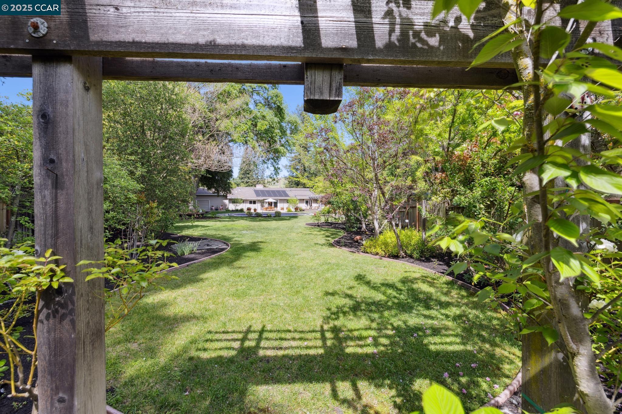 176 La Sonoma Way